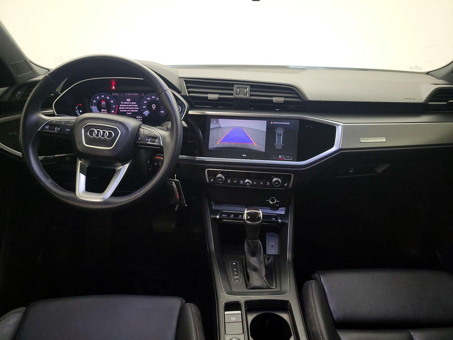 Thumbnail: 2023 Audi Q3 - 9