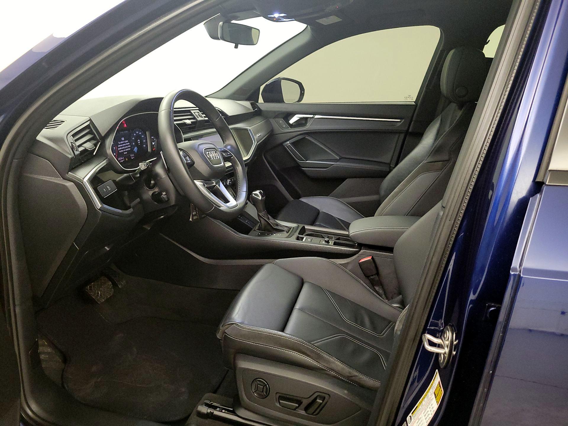 Thumbnail: 2023 Audi Q3 - 11