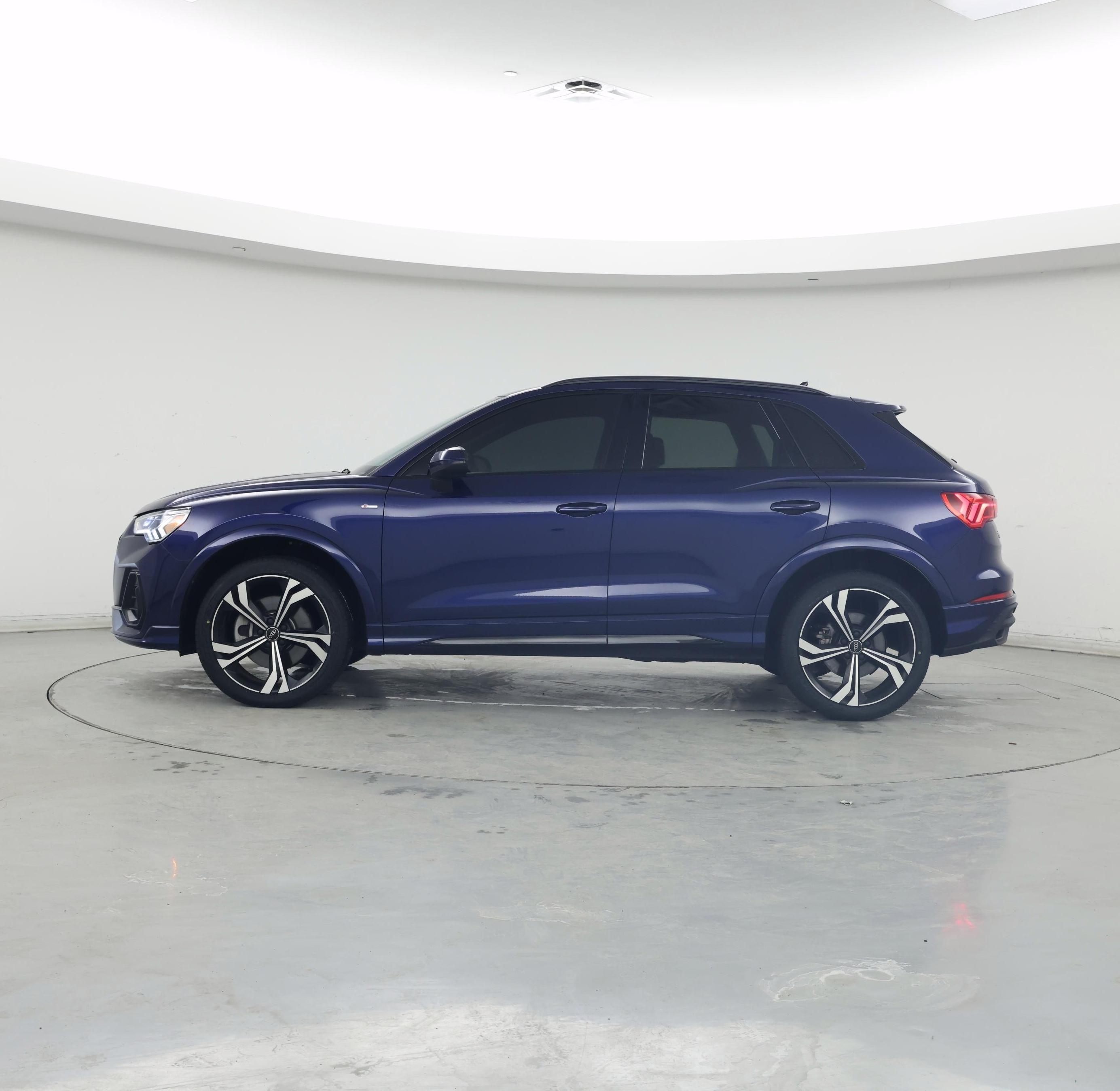 Thumbnail: 2023 Audi Q3 - 3