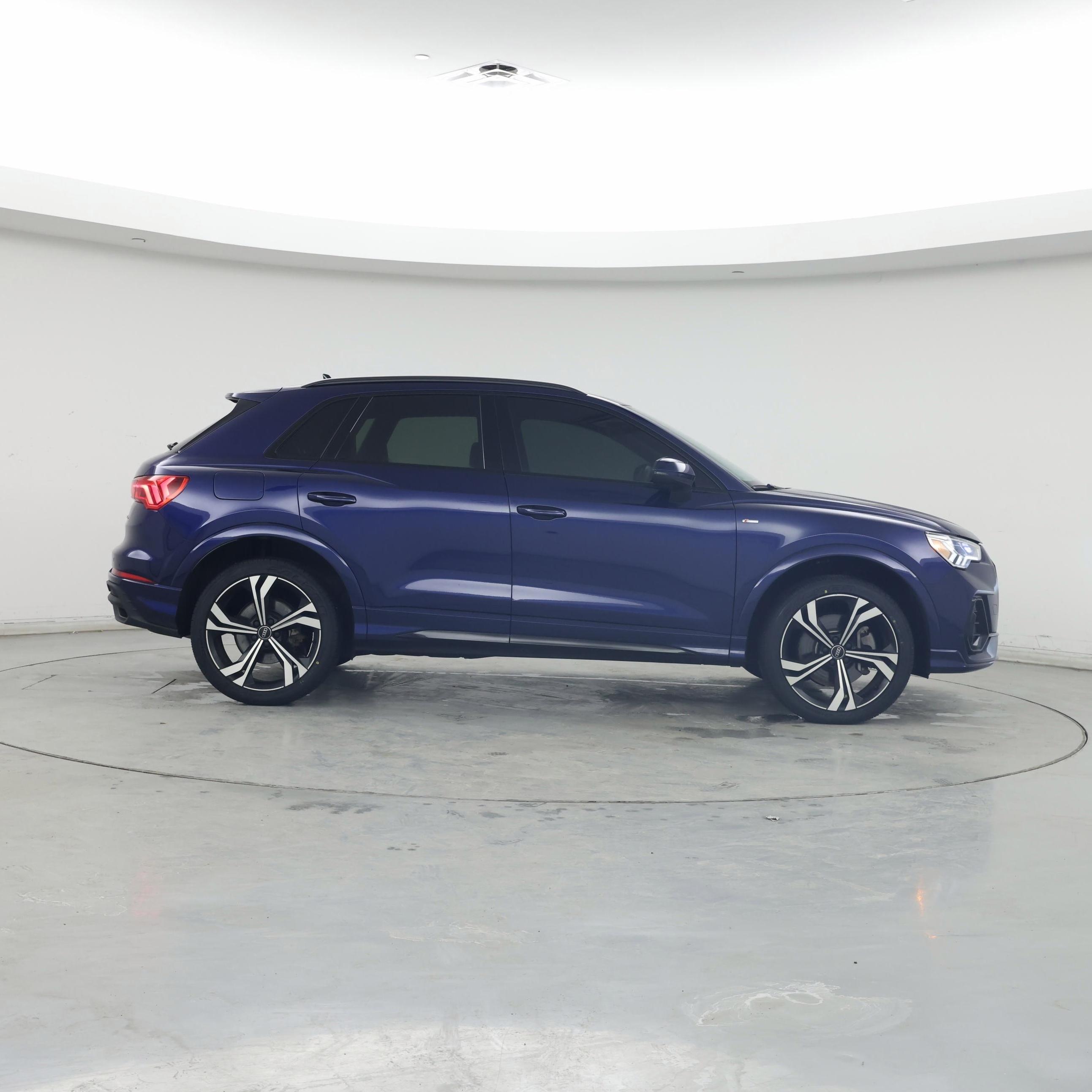 Thumbnail: 2023 Audi Q3 - 7