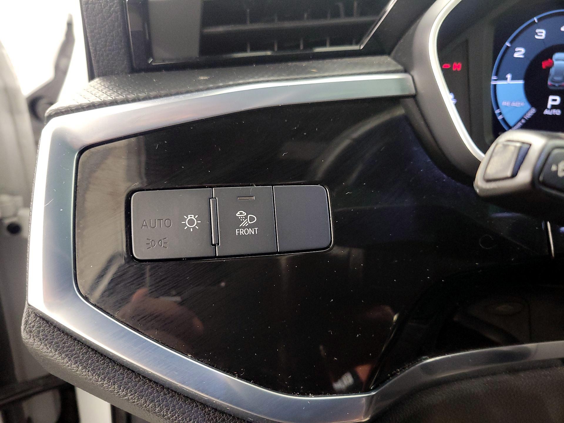 Thumbnail: 2022 Audi Q3 - 13