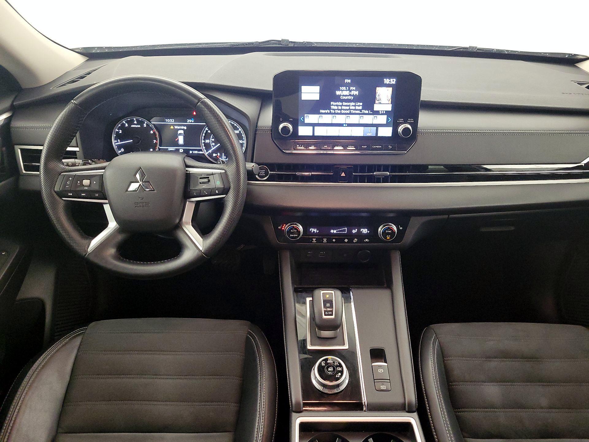 Thumbnail: 2022 Mitsubishi Outlander - 9