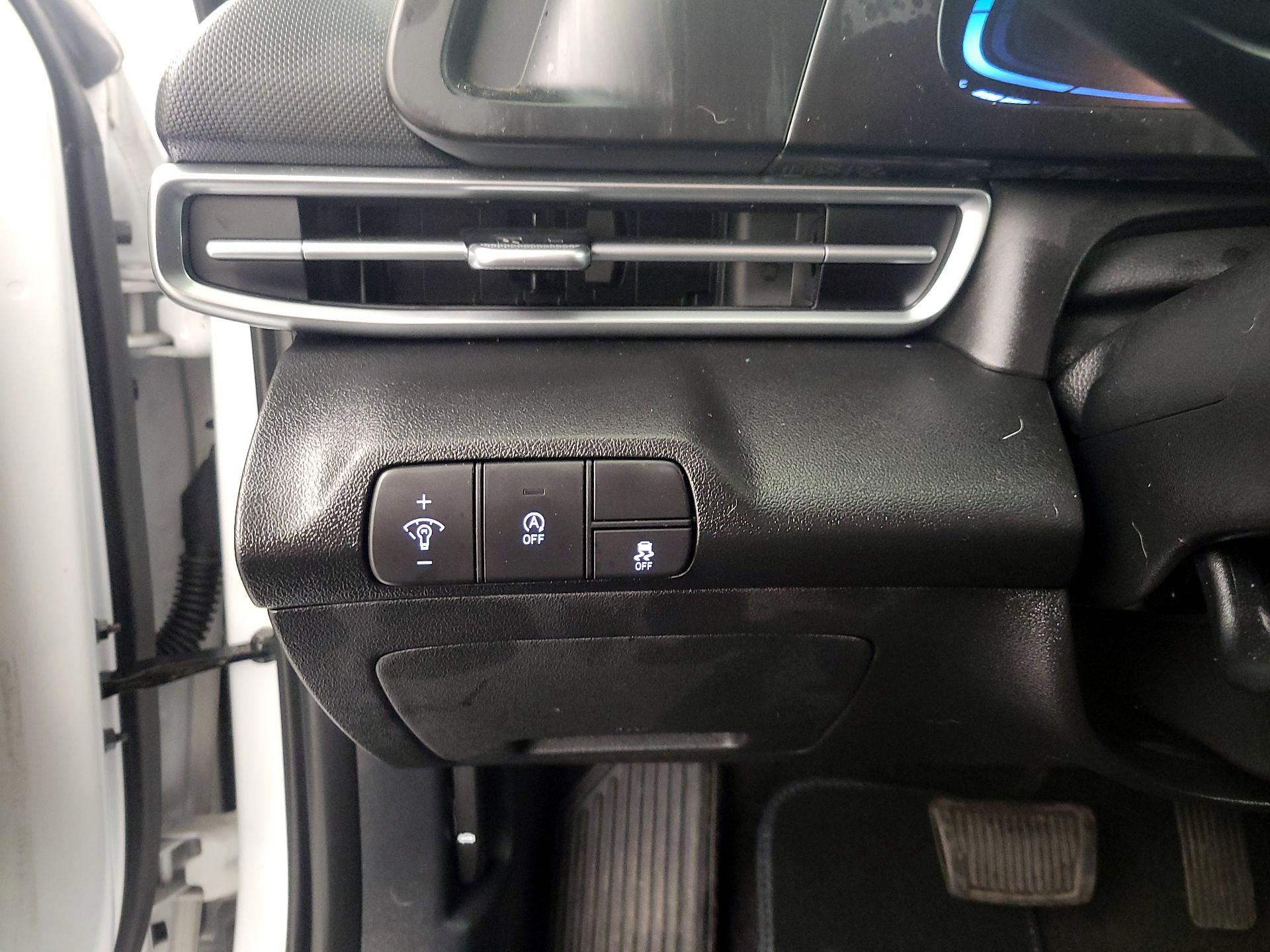 Thumbnail: 2024 Hyundai Elantra - 13