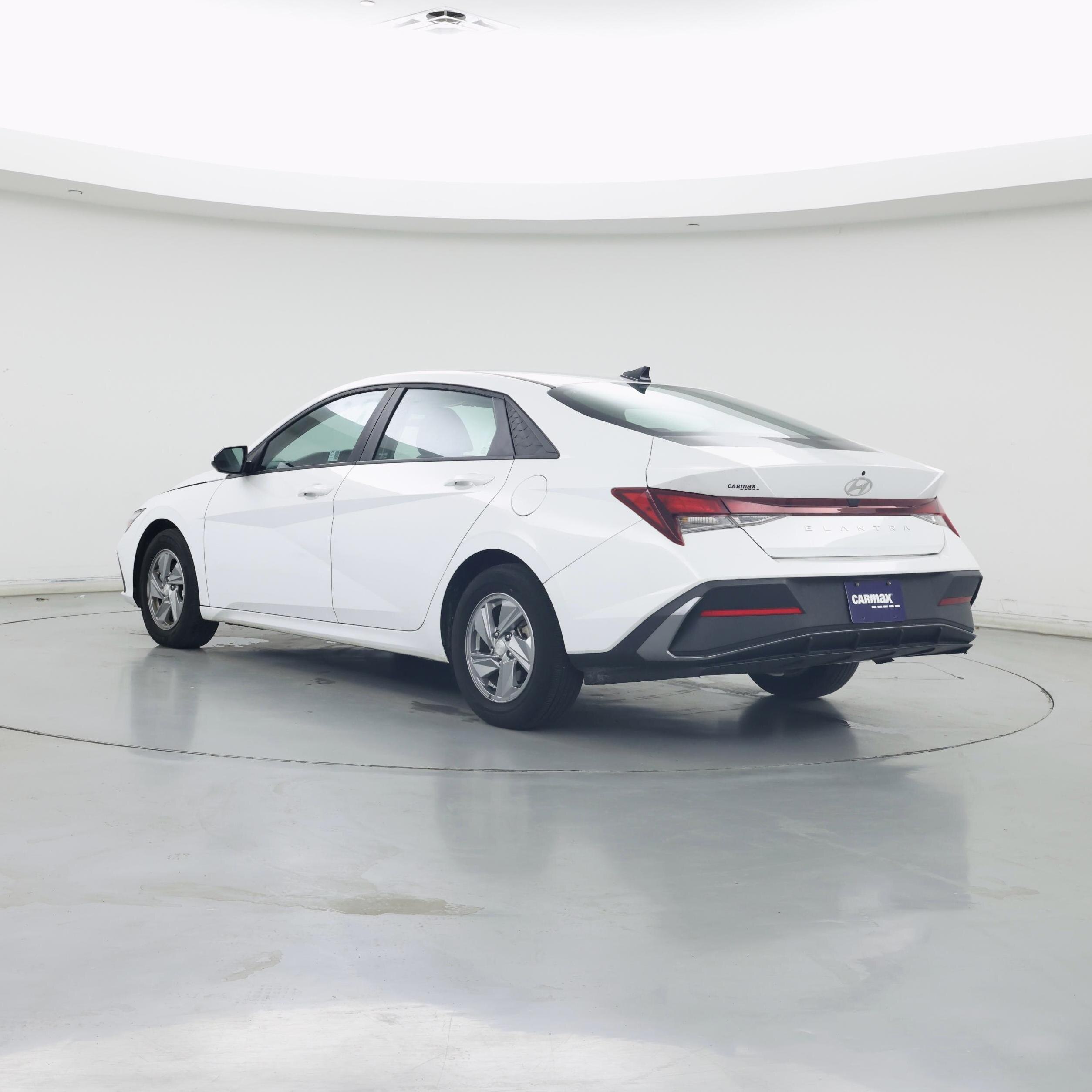 Thumbnail: 2024 Hyundai Elantra - 2