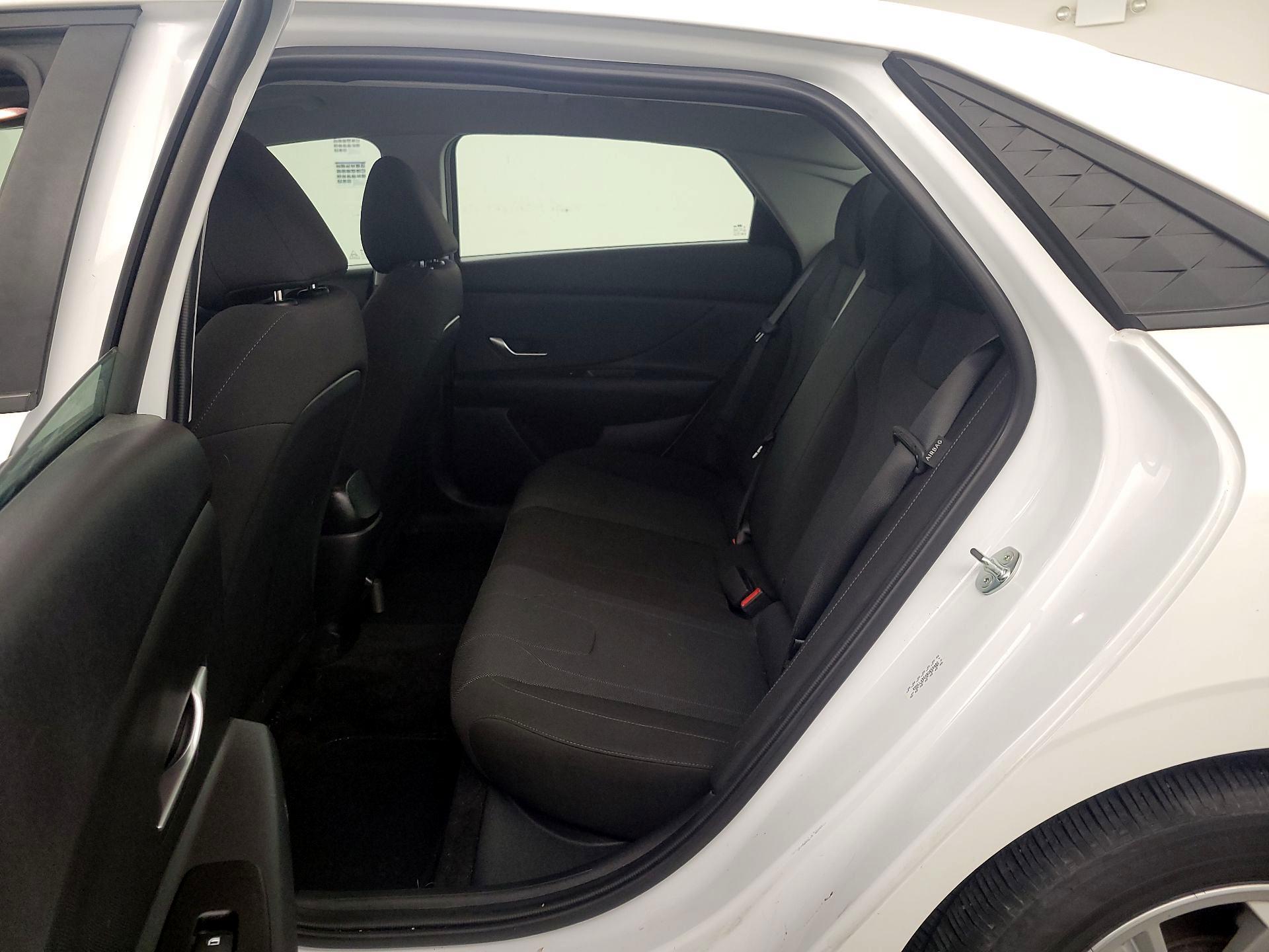 Thumbnail: 2024 Hyundai Elantra - 19