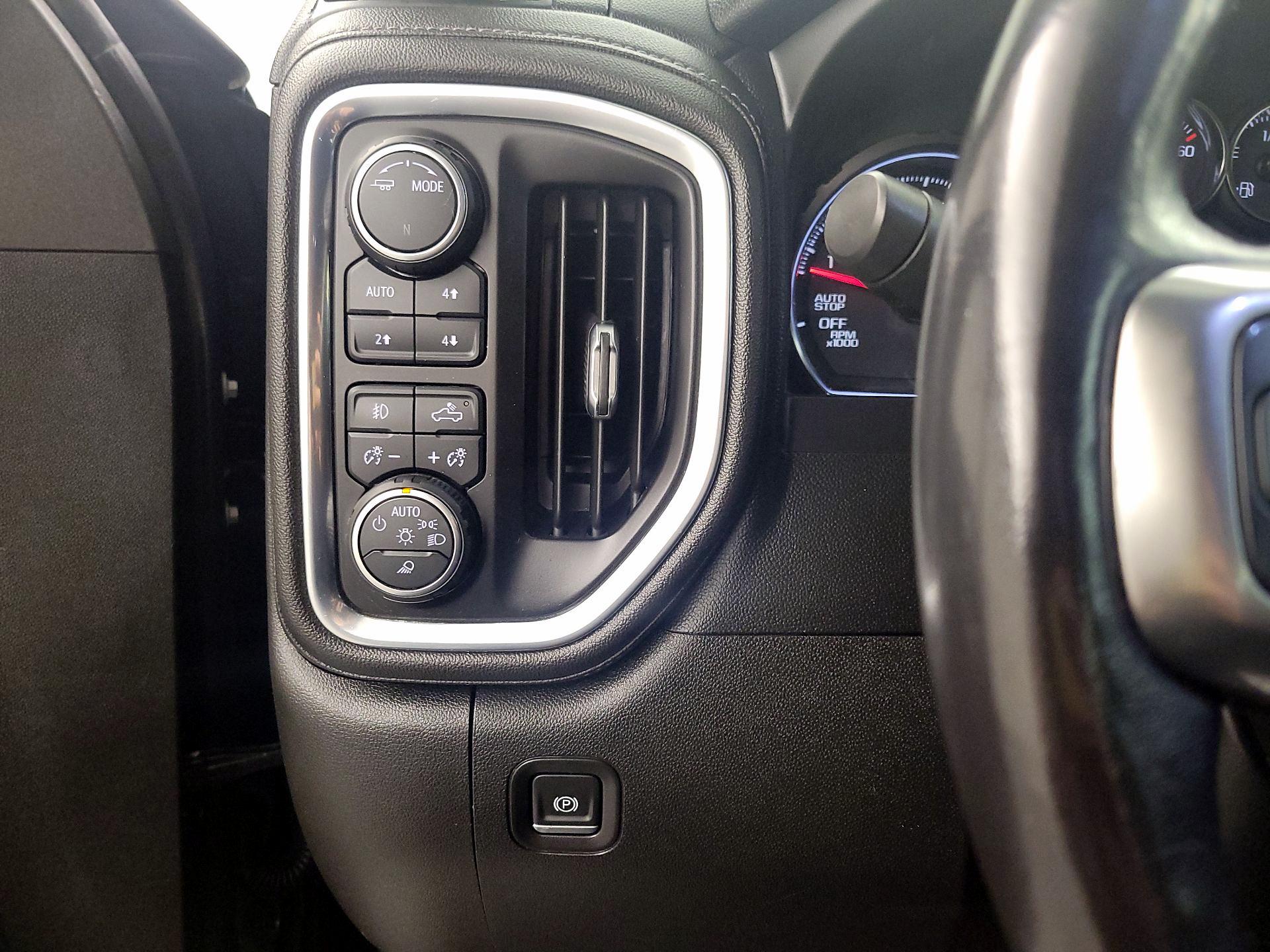 Thumbnail: 2021 Chevrolet Silverado 1500 - 13