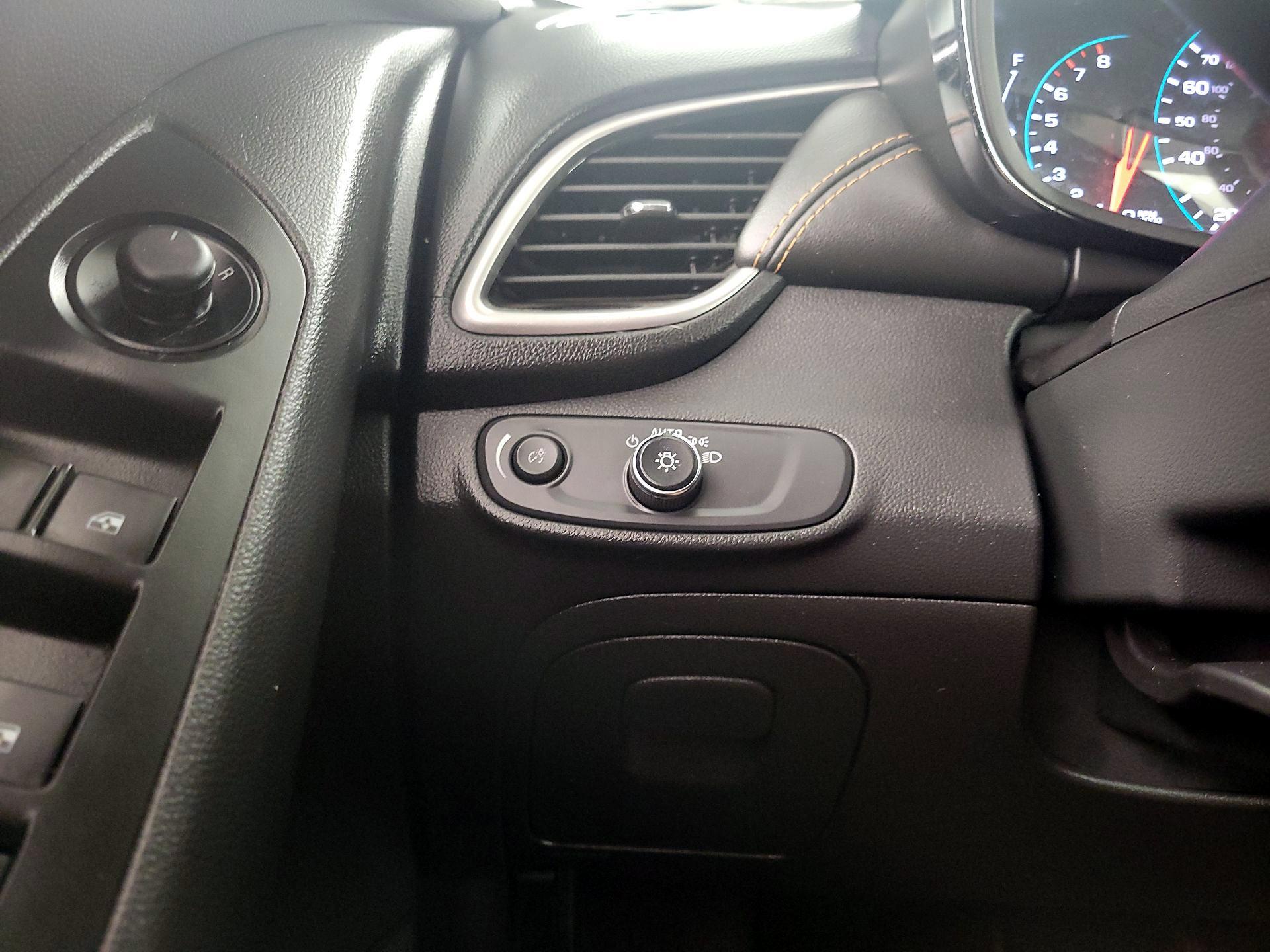 Thumbnail: 2021 Chevrolet Trax - 13