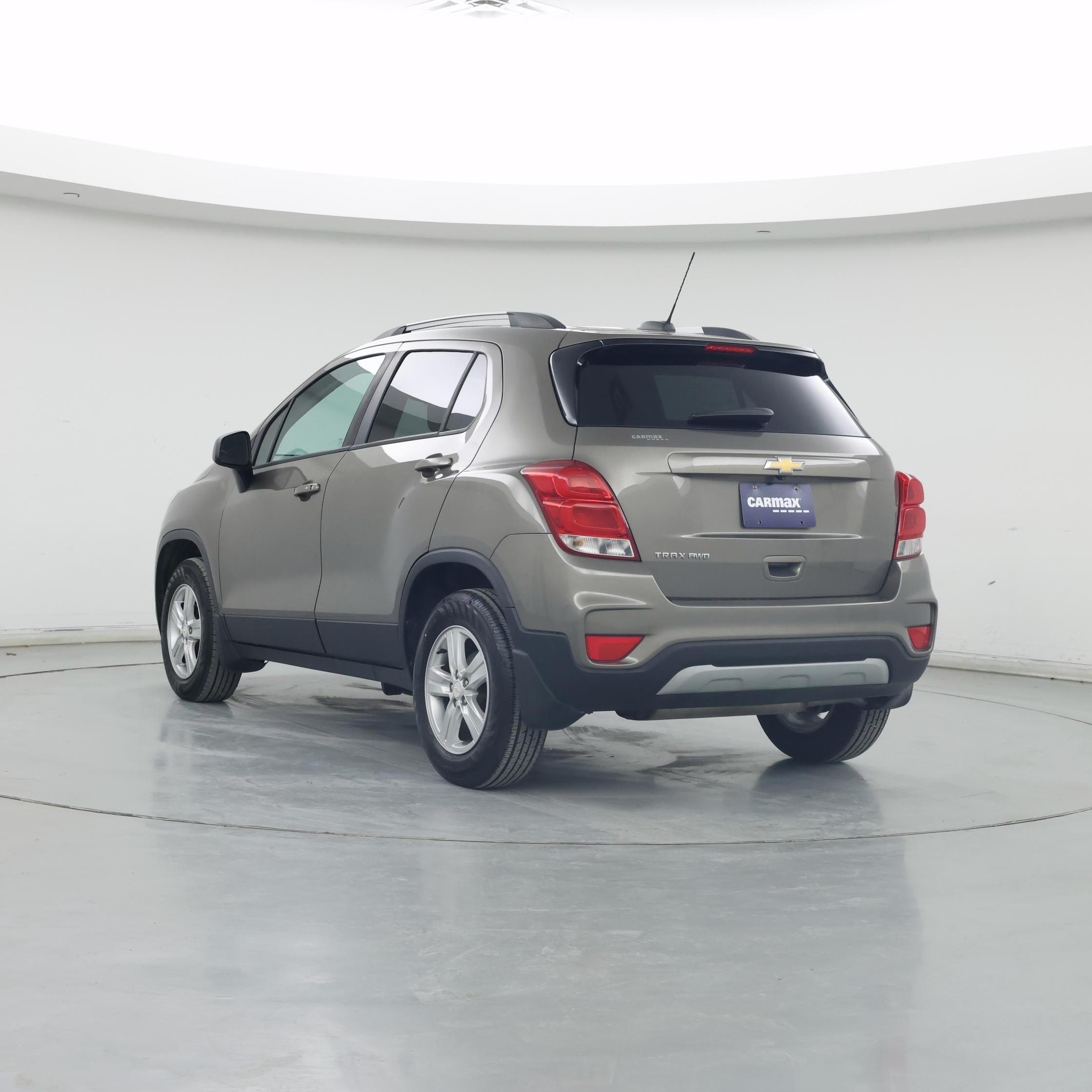 Thumbnail: 2021 Chevrolet Trax - 2