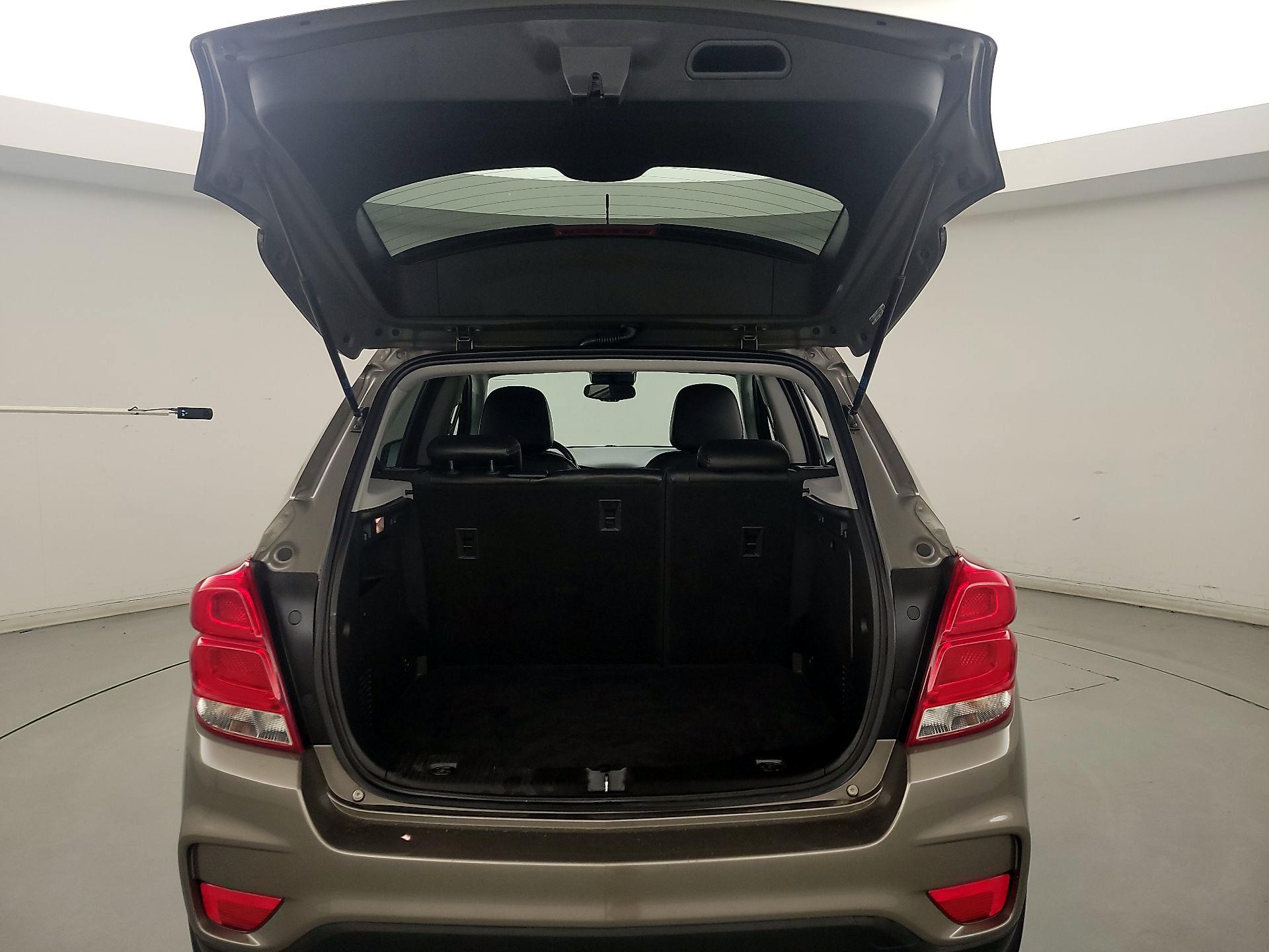 Thumbnail: 2021 Chevrolet Trax - 20