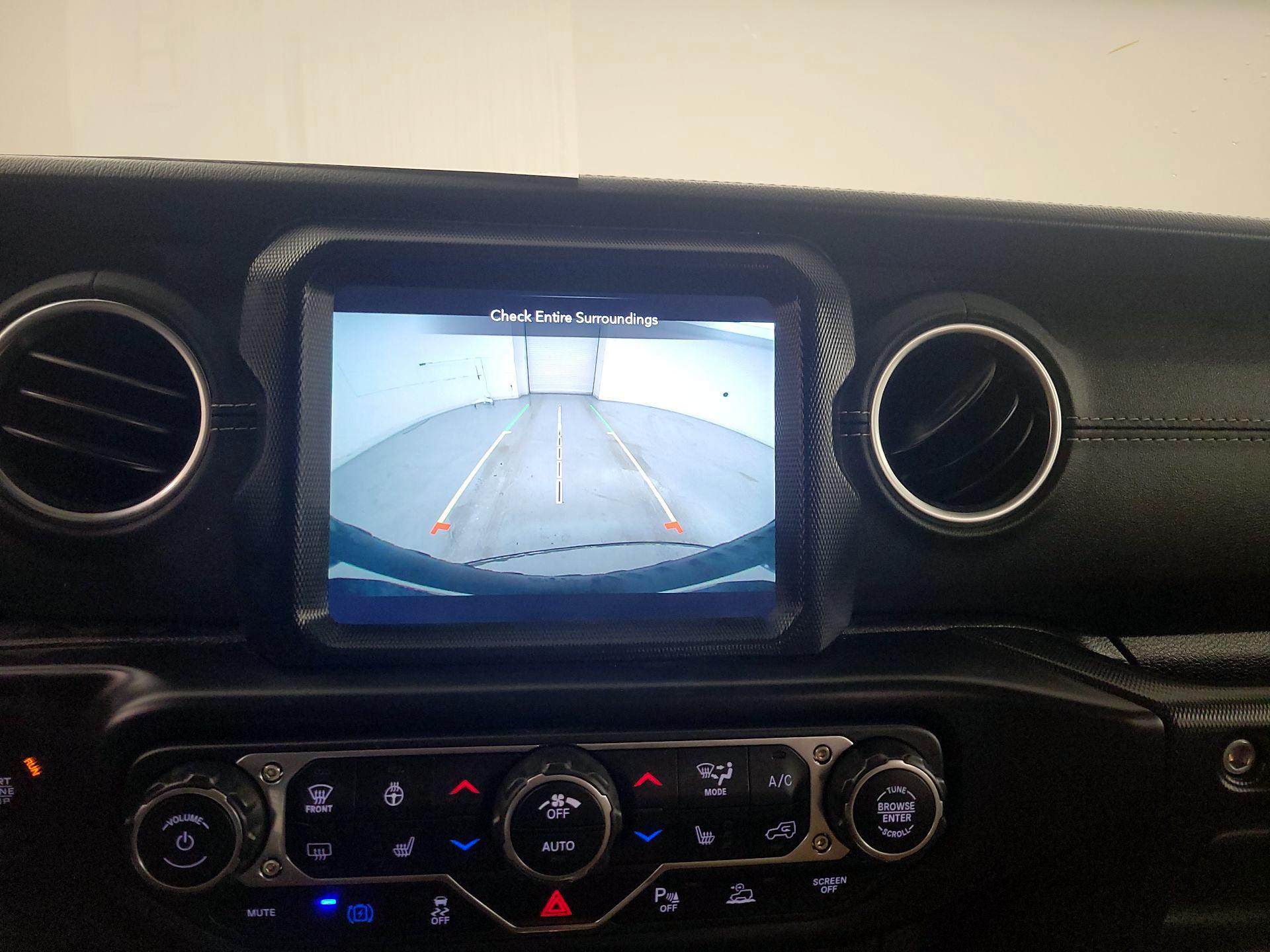 Thumbnail: 2022 Jeep Wrangler - 15