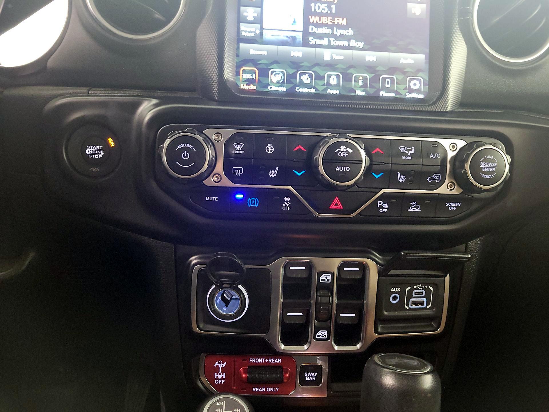 Thumbnail: 2022 Jeep Wrangler - 17