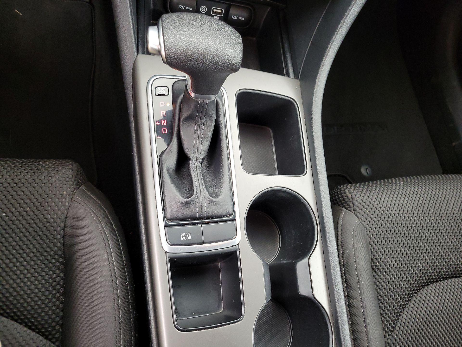 Thumbnail: 2020 Kia Optima - 17