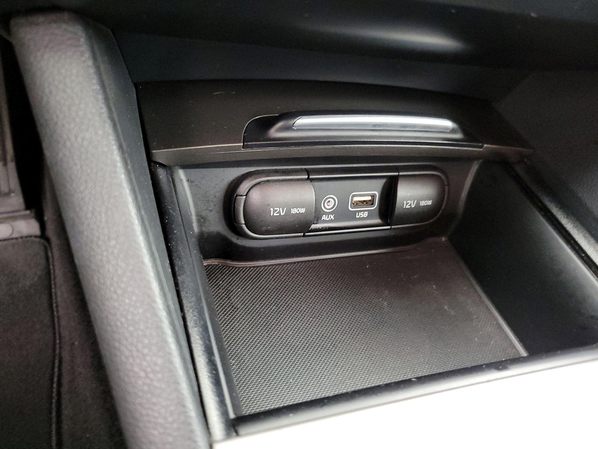 Thumbnail: 2020 Kia Optima - 18