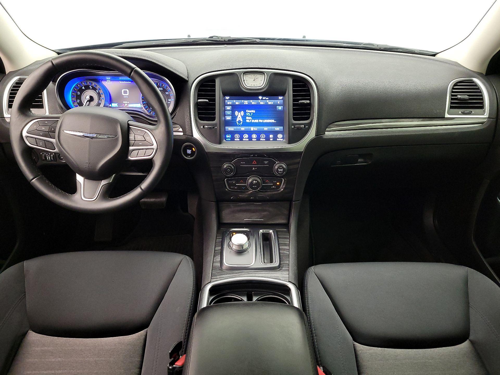 Thumbnail: 2018 Chrysler 300 - 9