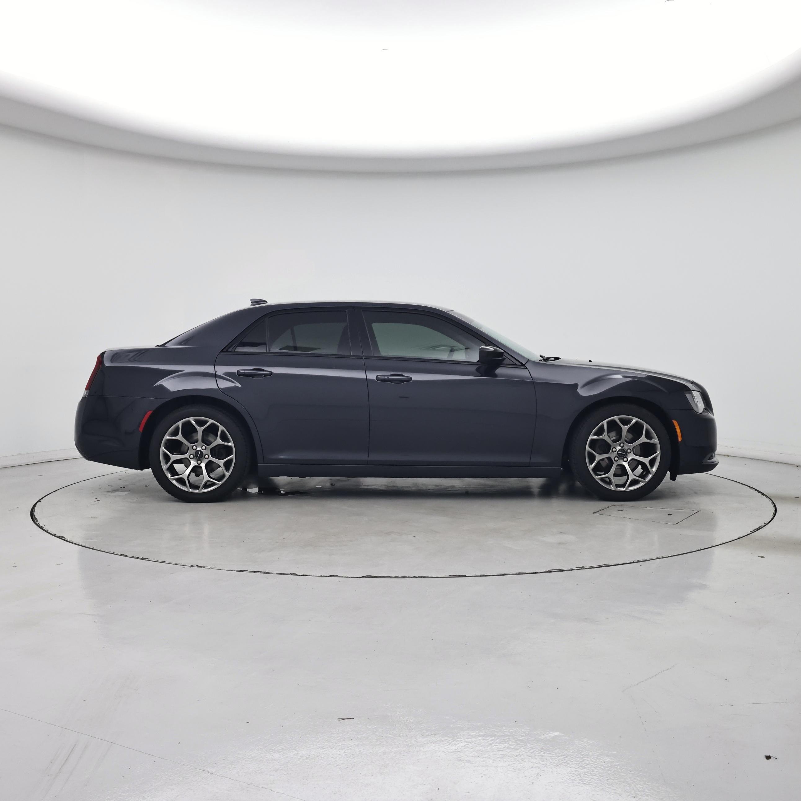 Thumbnail: 2018 Chrysler 300 - 7