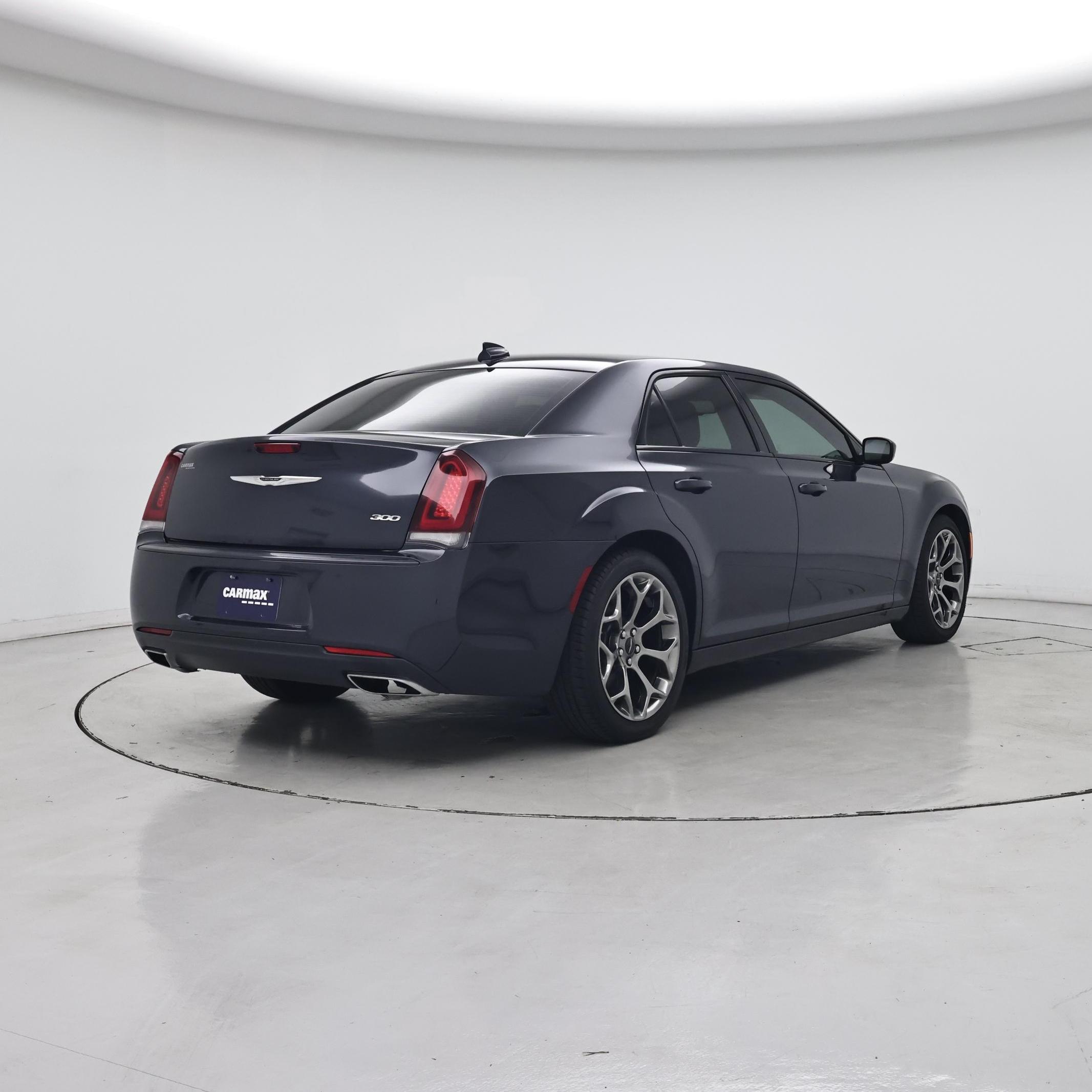 Thumbnail: 2018 Chrysler 300 - 8