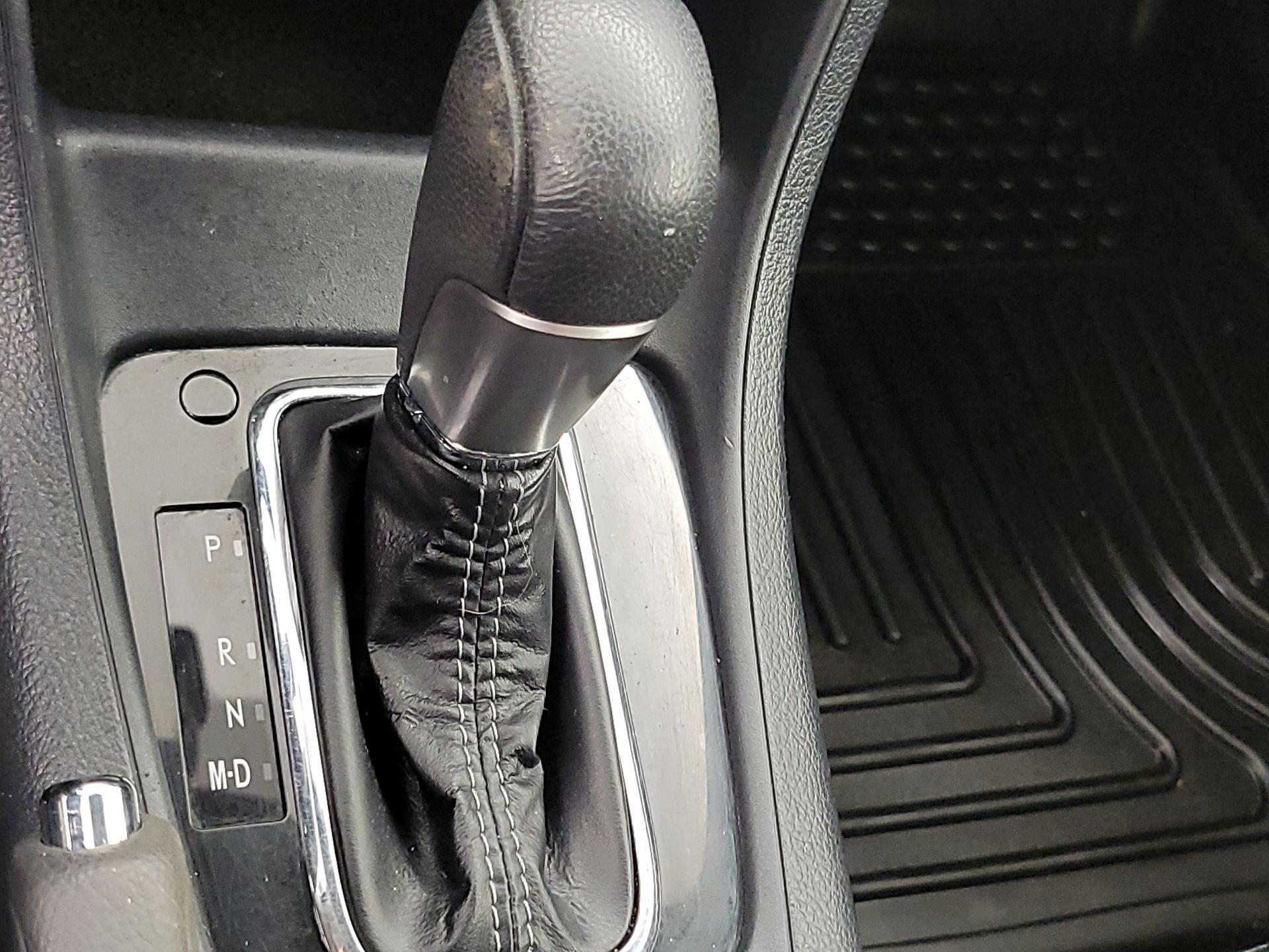 Thumbnail: 2015 Subaru XV Crosstrek - 17