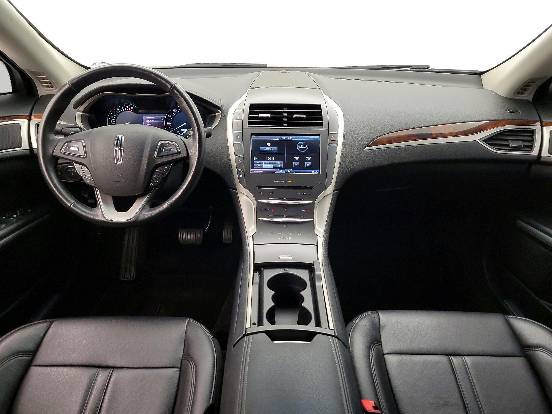 Thumbnail: 2016 Lincoln MKZ - 9