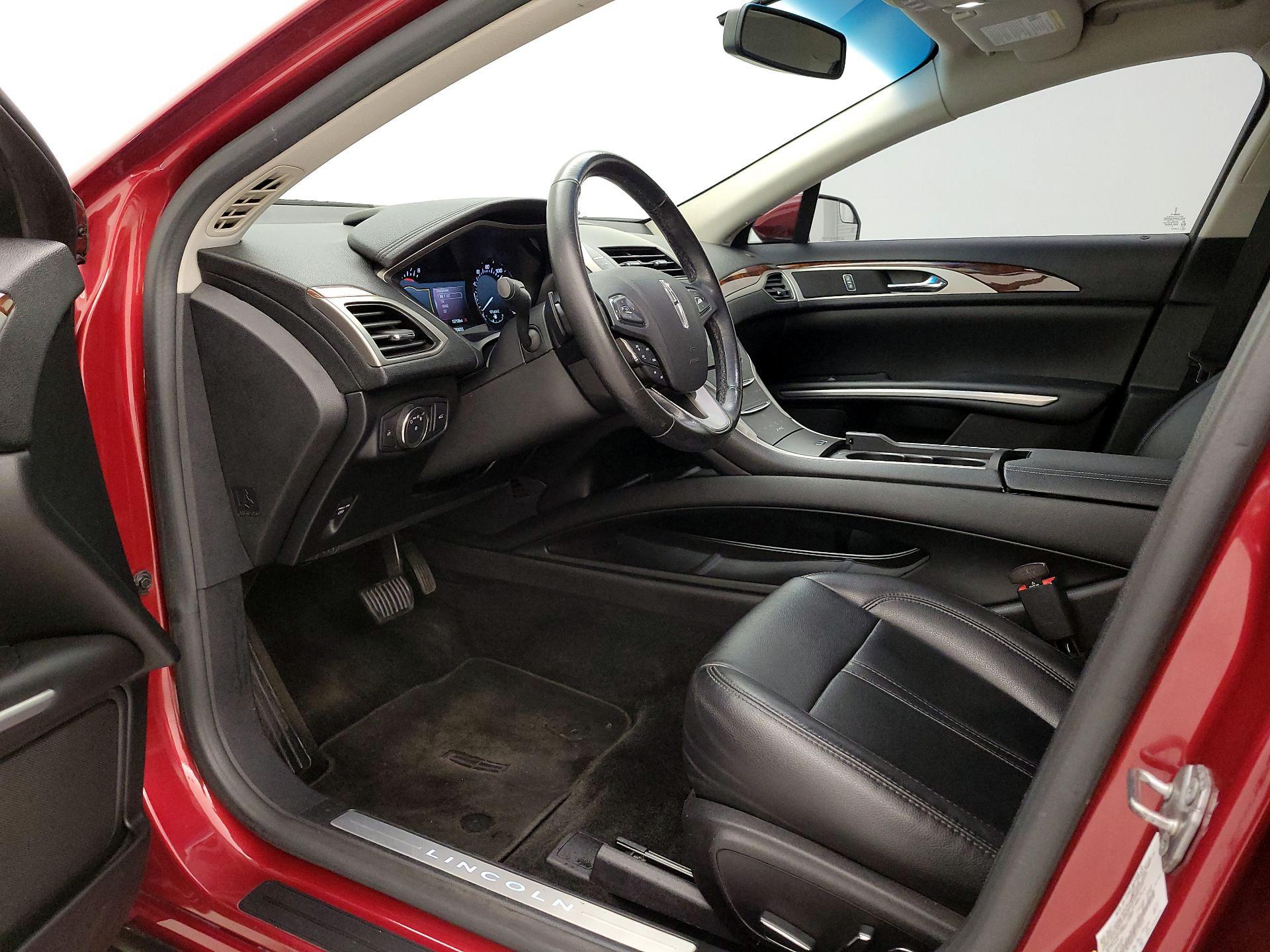 Thumbnail: 2016 Lincoln MKZ - 11