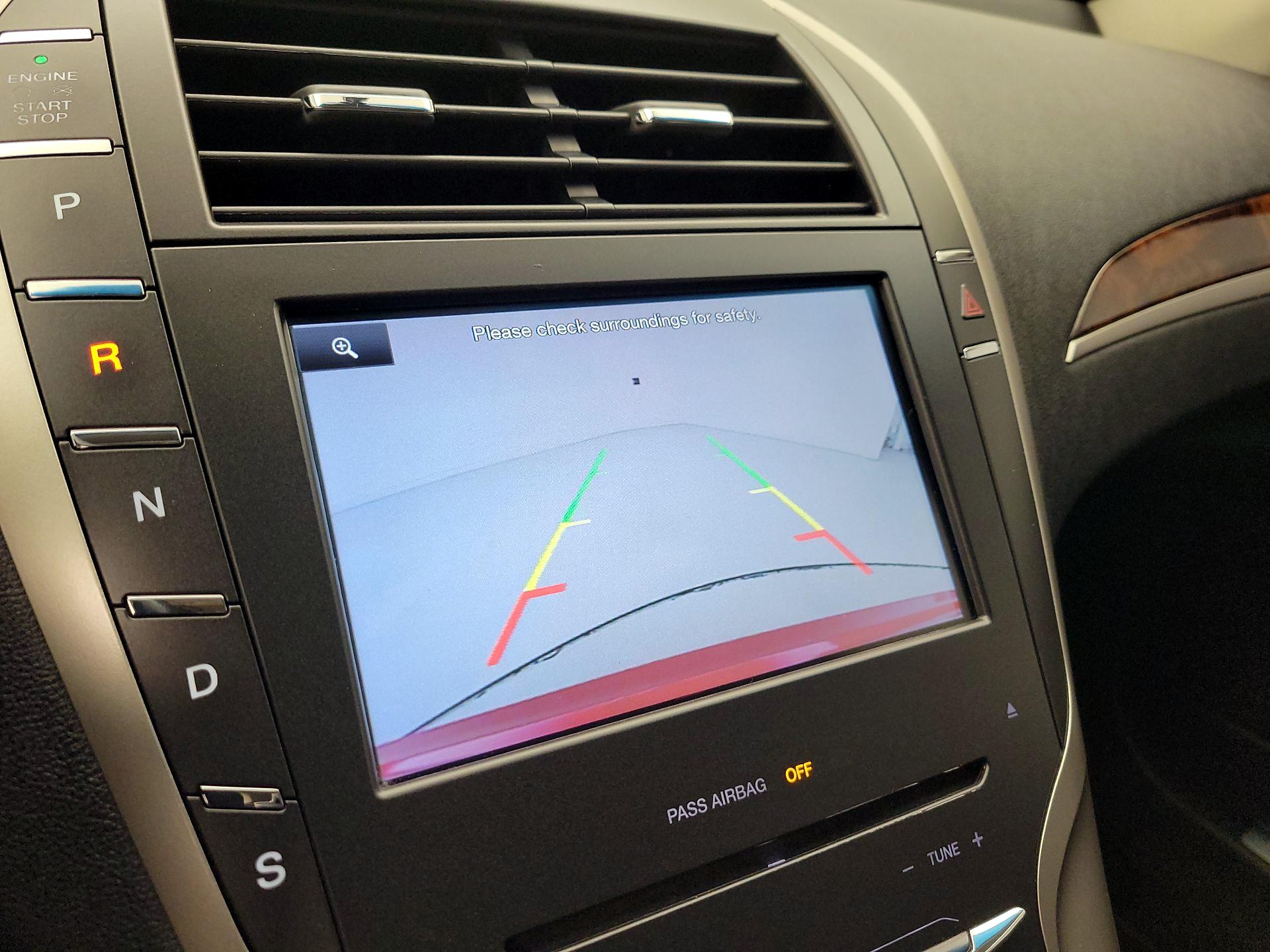 Thumbnail: 2016 Lincoln MKZ - 14