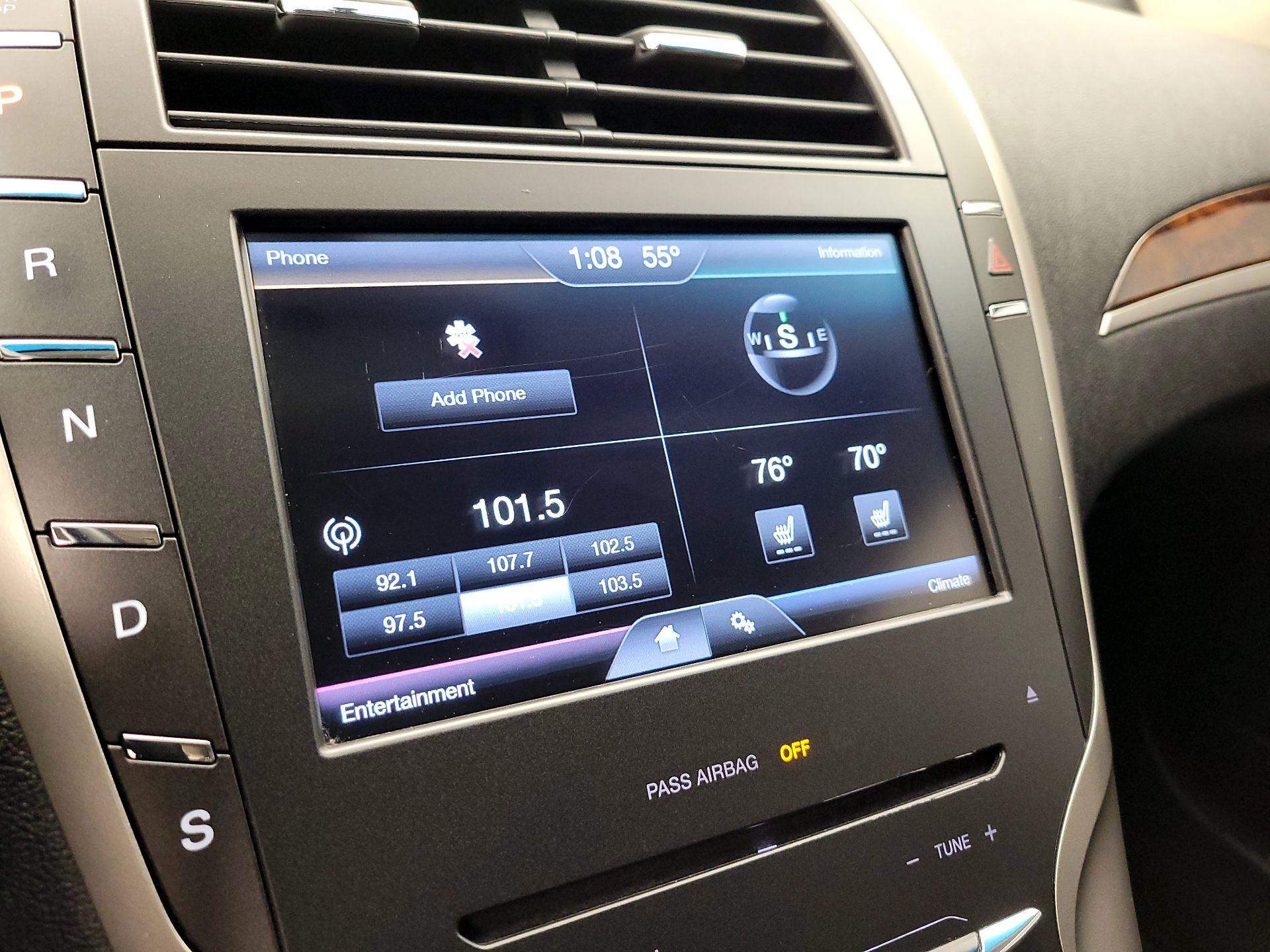 Thumbnail: 2016 Lincoln MKZ - 15