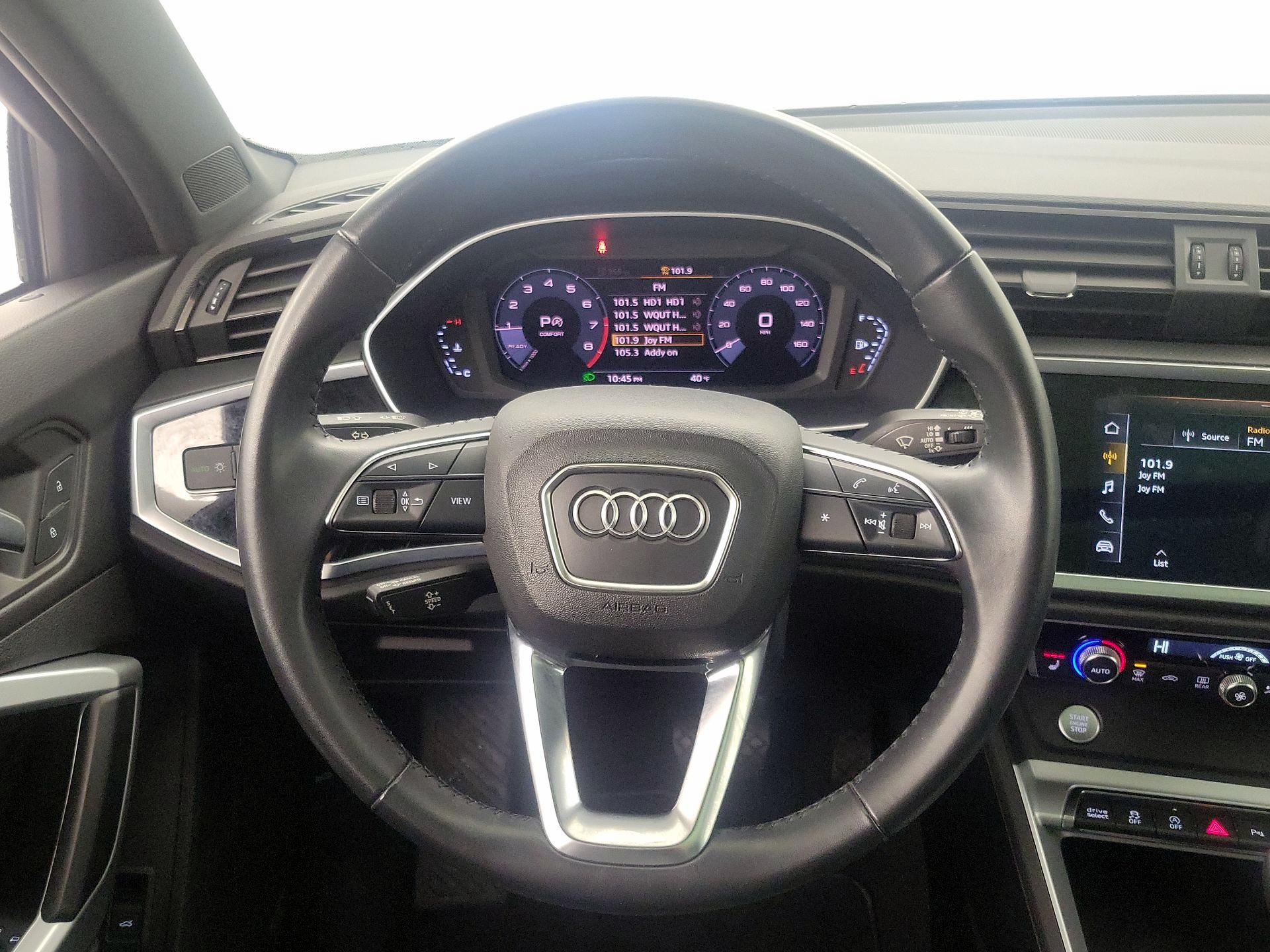 Thumbnail: 2019 Audi Q3 - 10