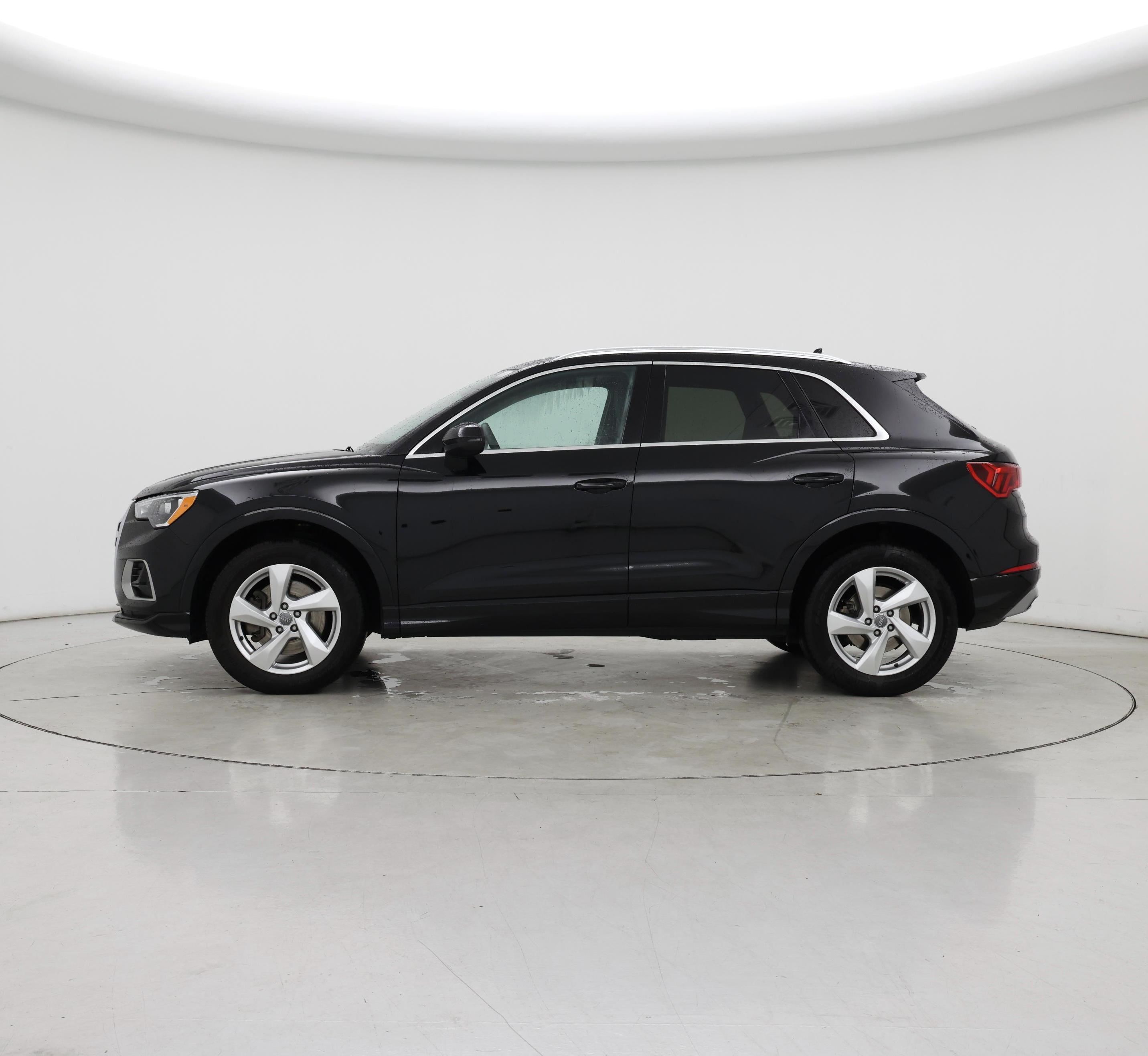 Thumbnail: 2019 Audi Q3 - 3