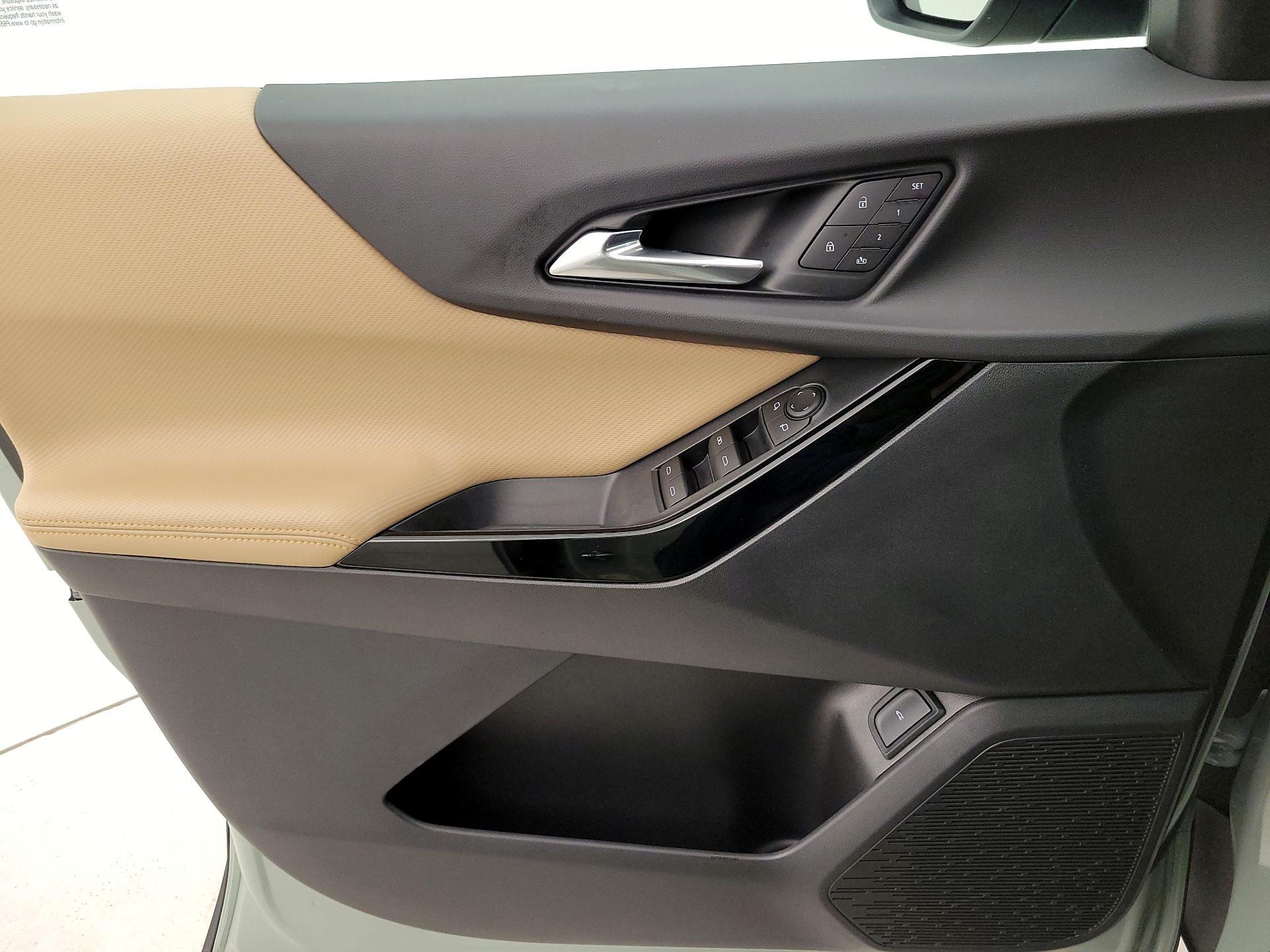 Thumbnail: 2026 Chevrolet Equinox - 12