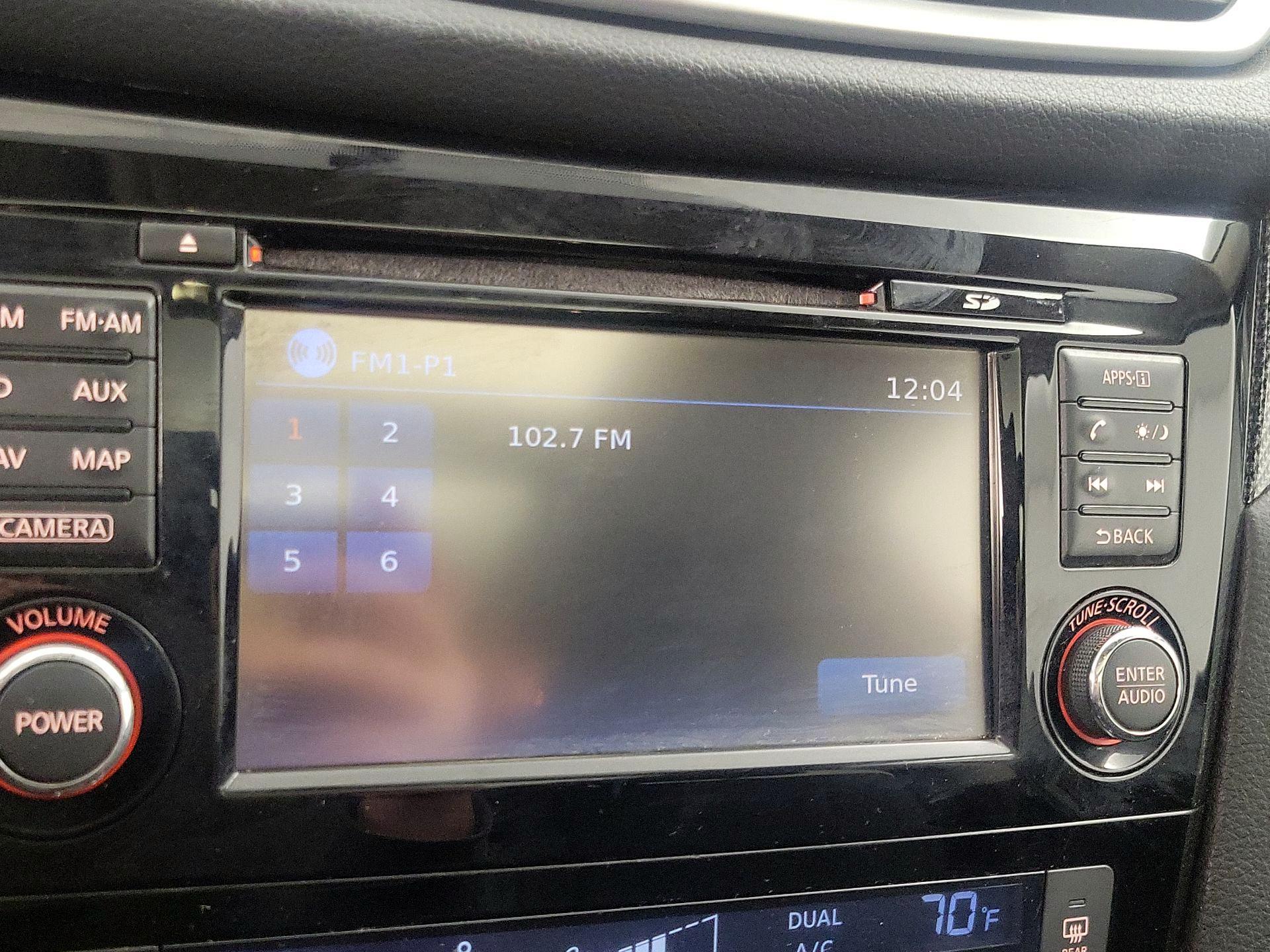 Thumbnail: 2014 Nissan Rogue - 16