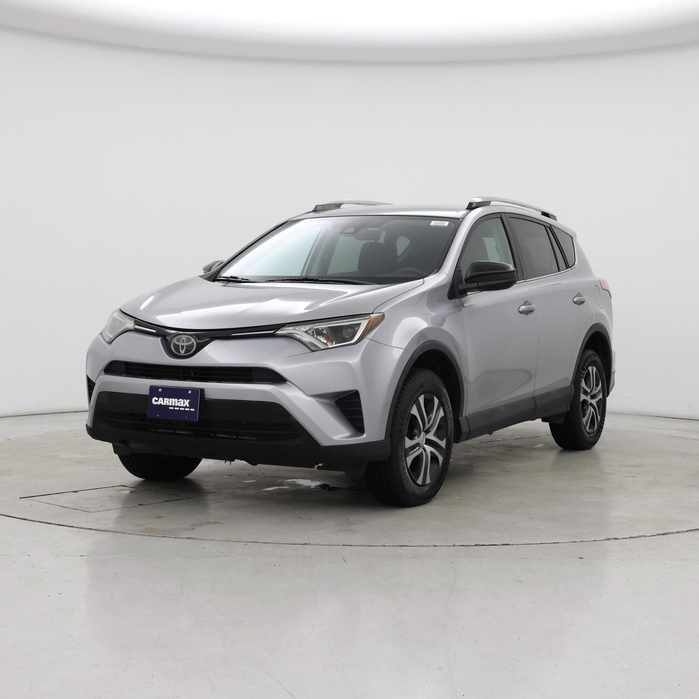 Thumbnail: 2017 Toyota RAV4 - 4