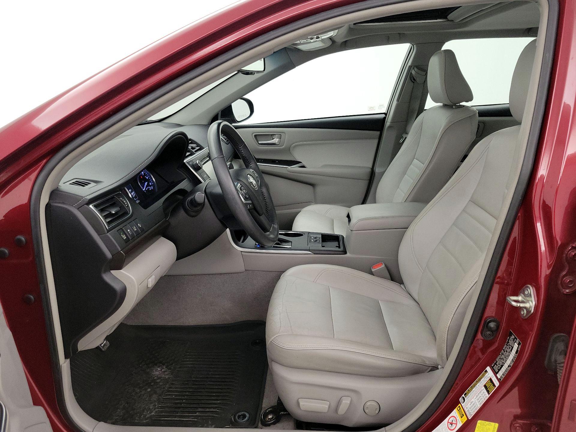 Thumbnail: 2017 Toyota Camry - 11