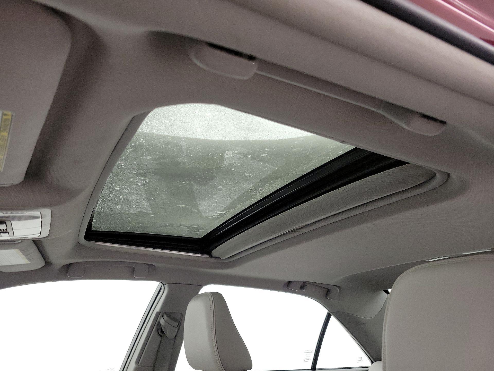 Thumbnail: 2017 Toyota Camry - 19