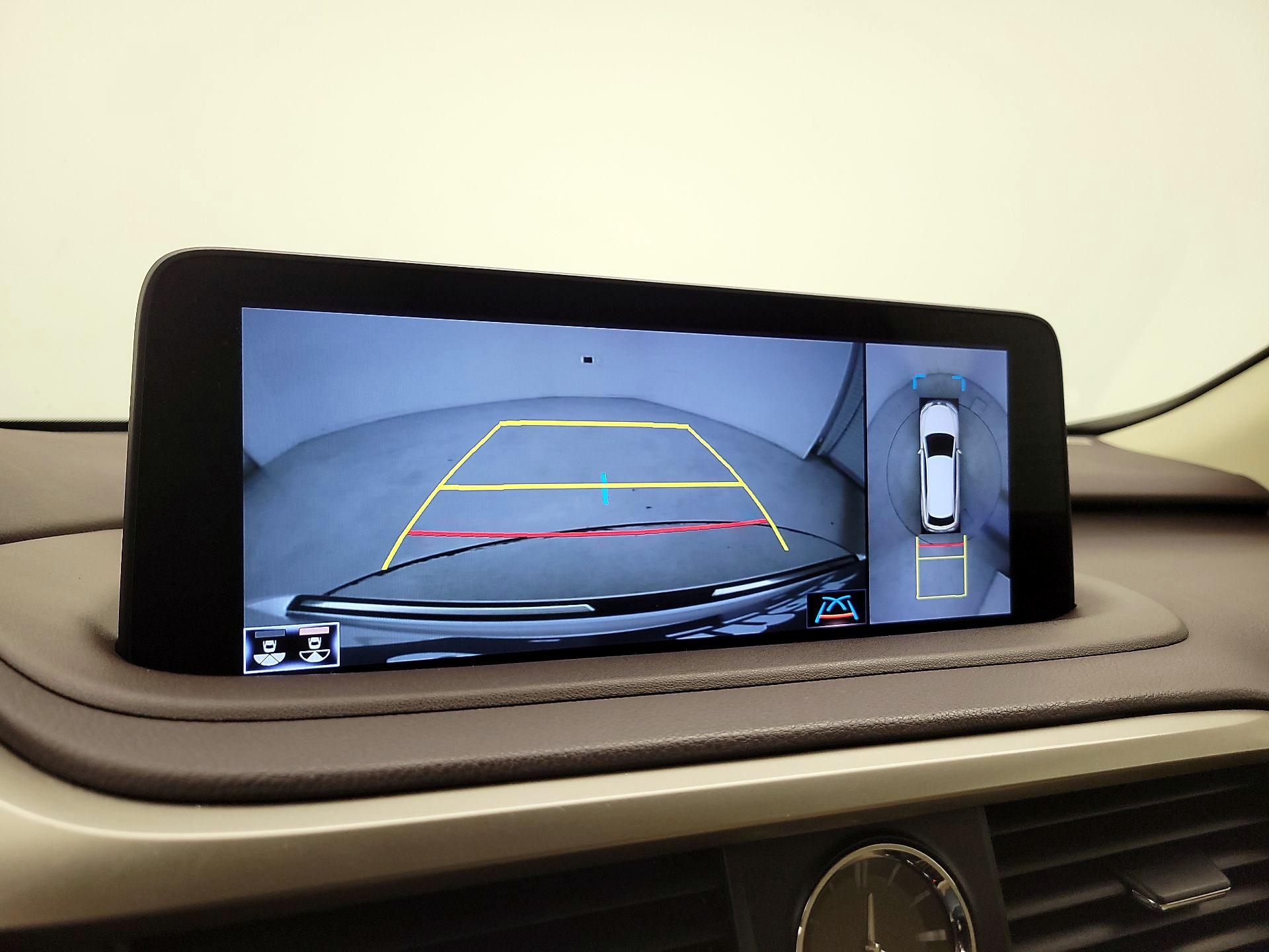 Thumbnail: 2020 Lexus RX - 15