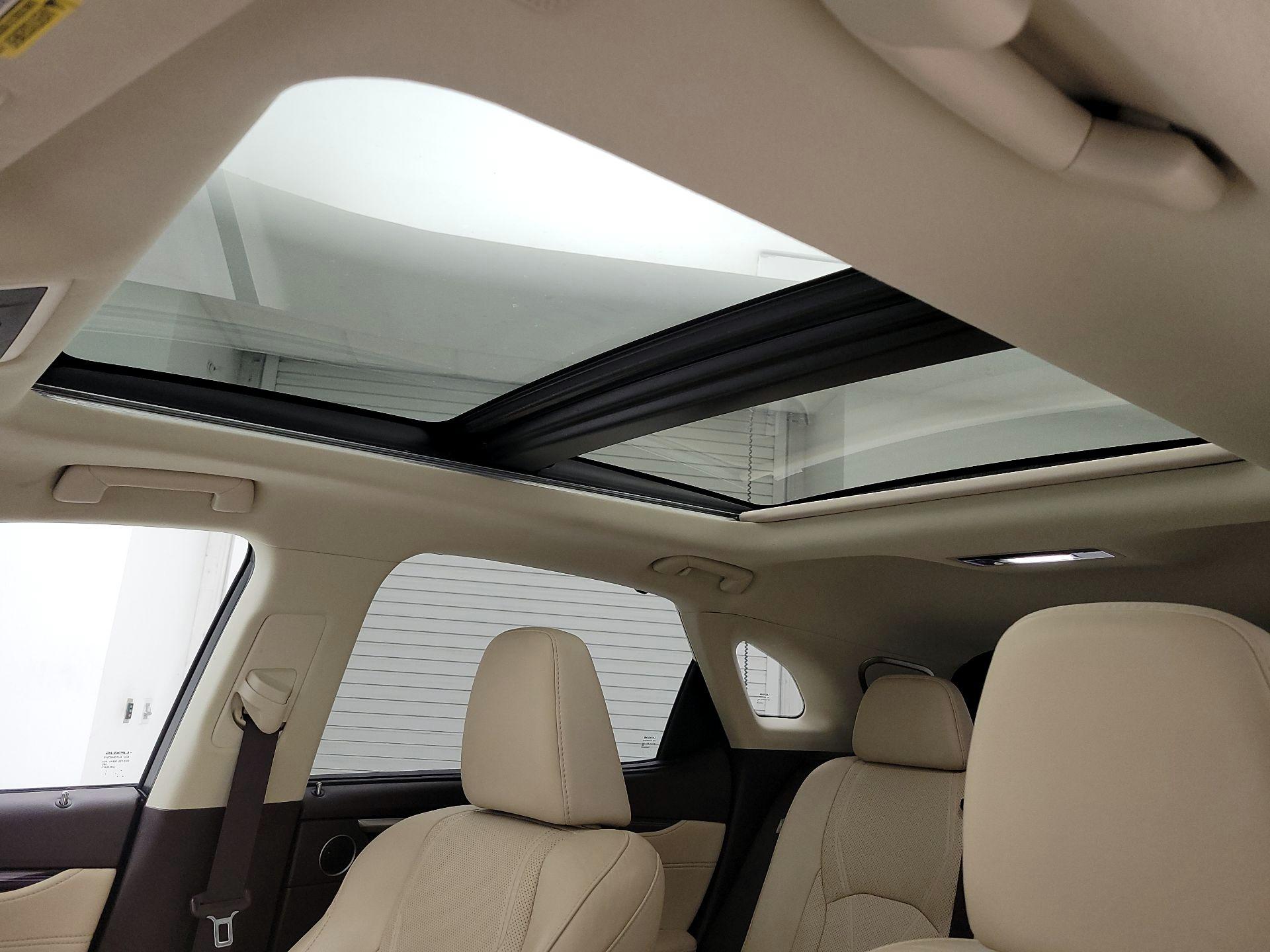 Thumbnail: 2020 Lexus RX - 20