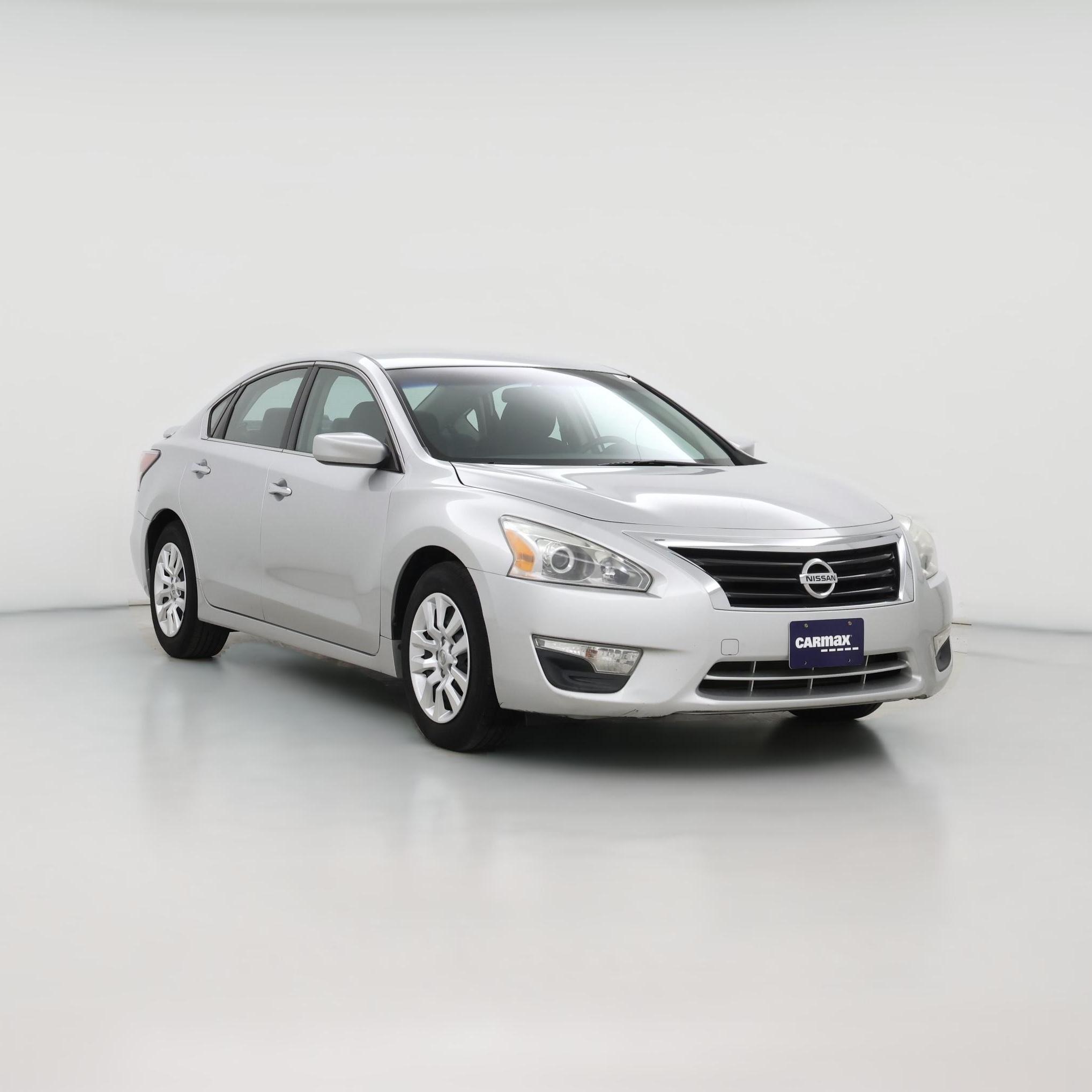 Thumbnail: 2015 Nissan Altima - 1