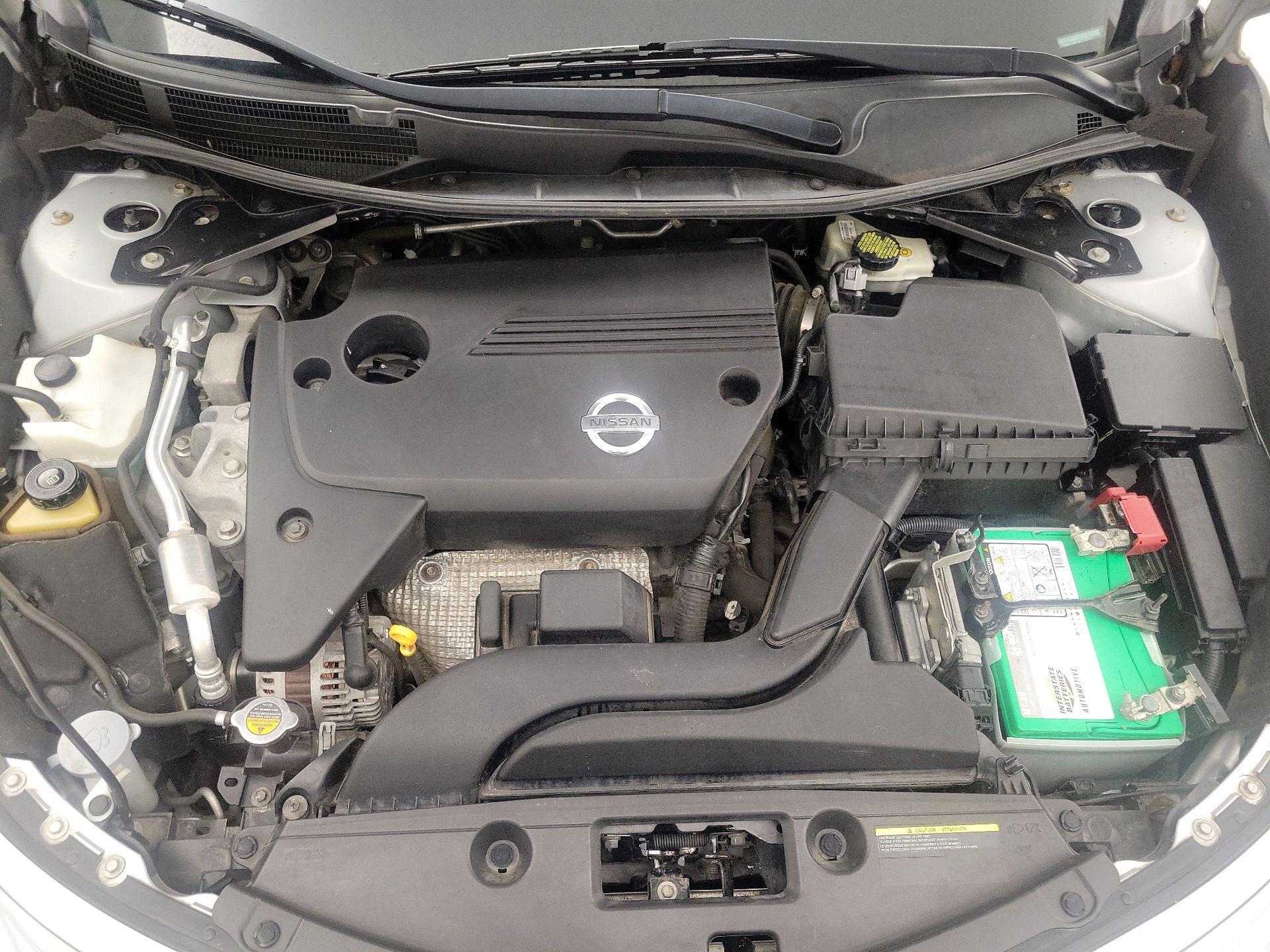 Thumbnail: 2015 Nissan Altima - 20