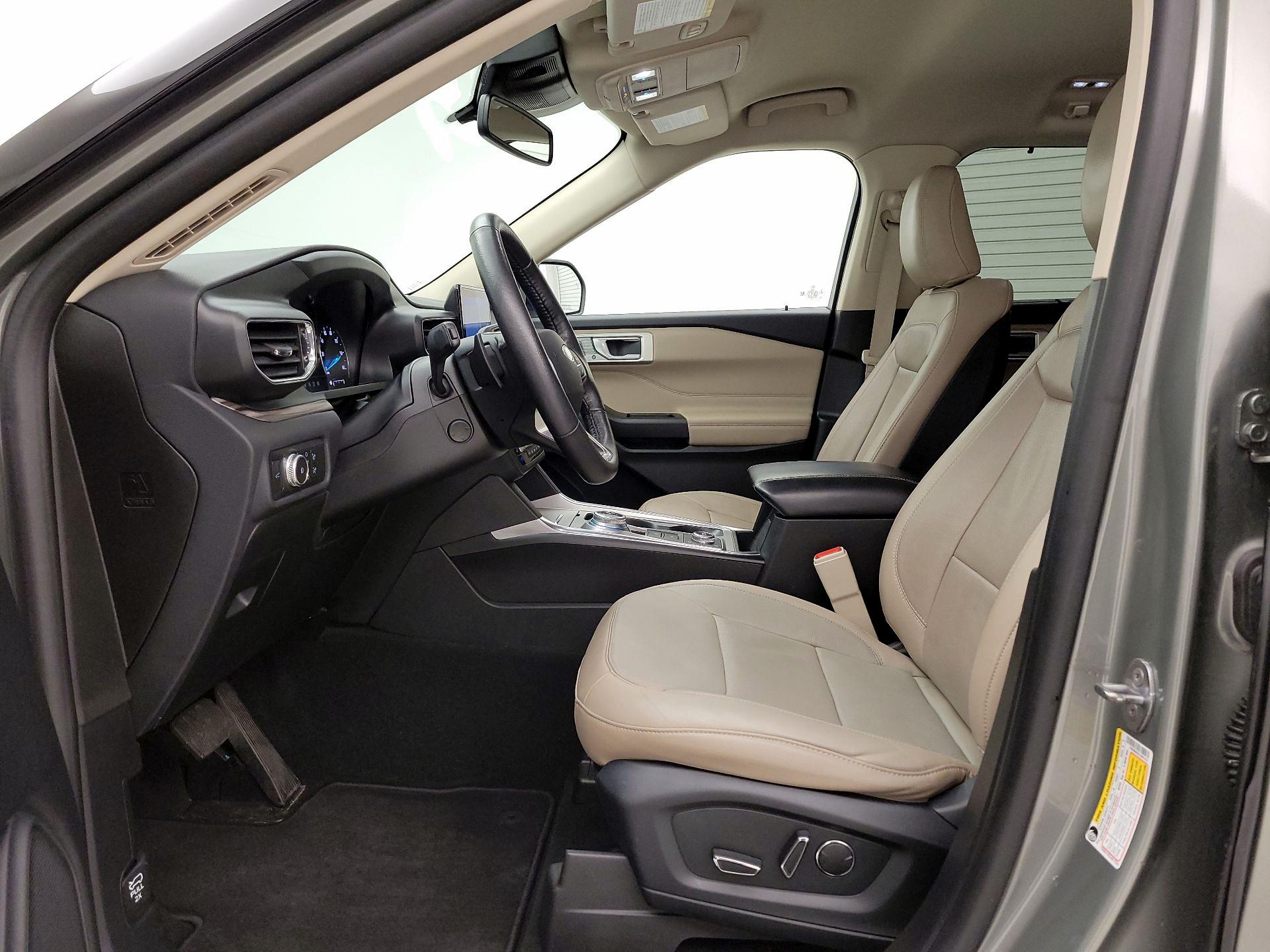 Thumbnail: 2020 Ford Explorer - 11