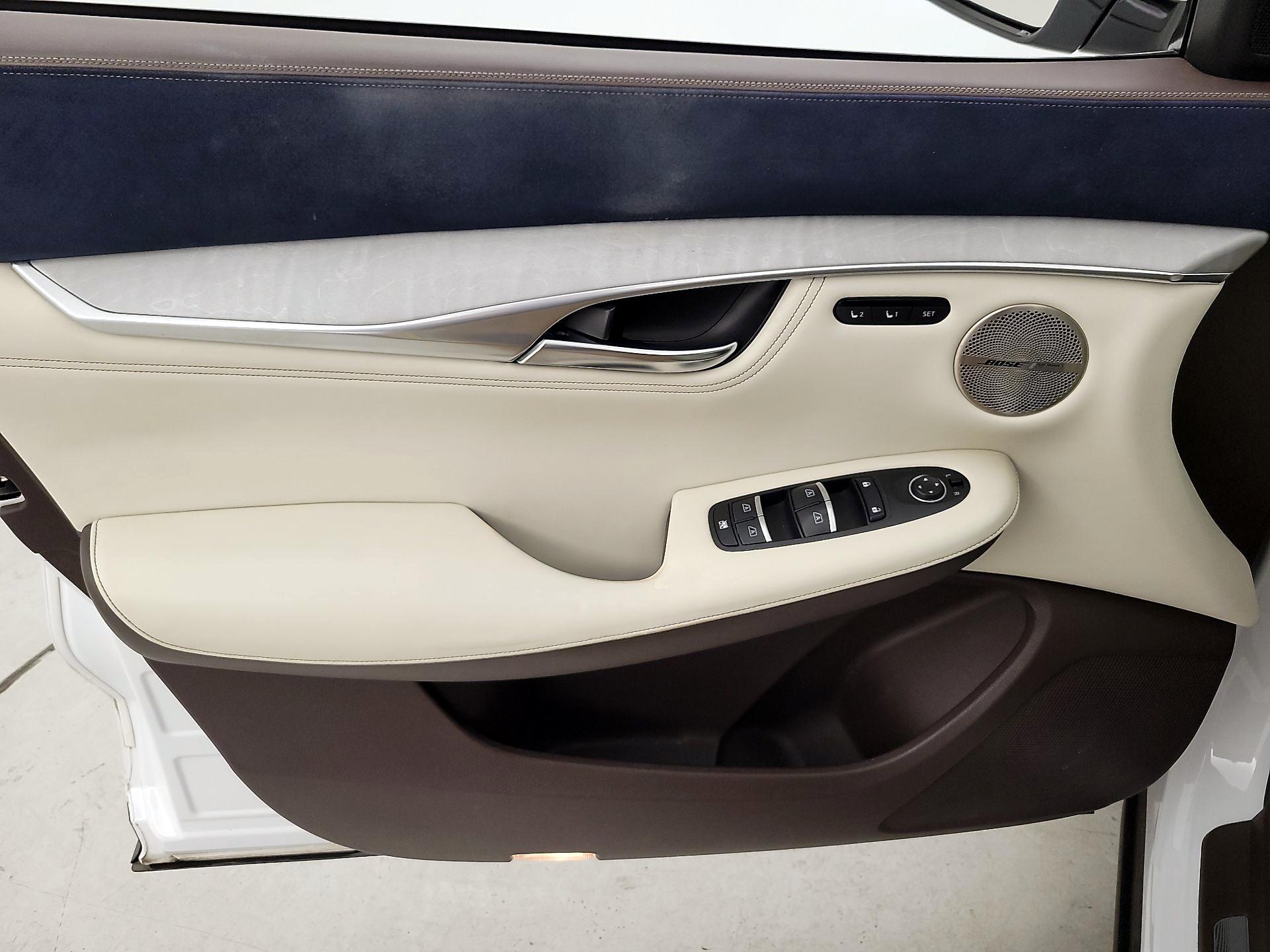 Thumbnail: 2019 INFINITI QX50 - 12