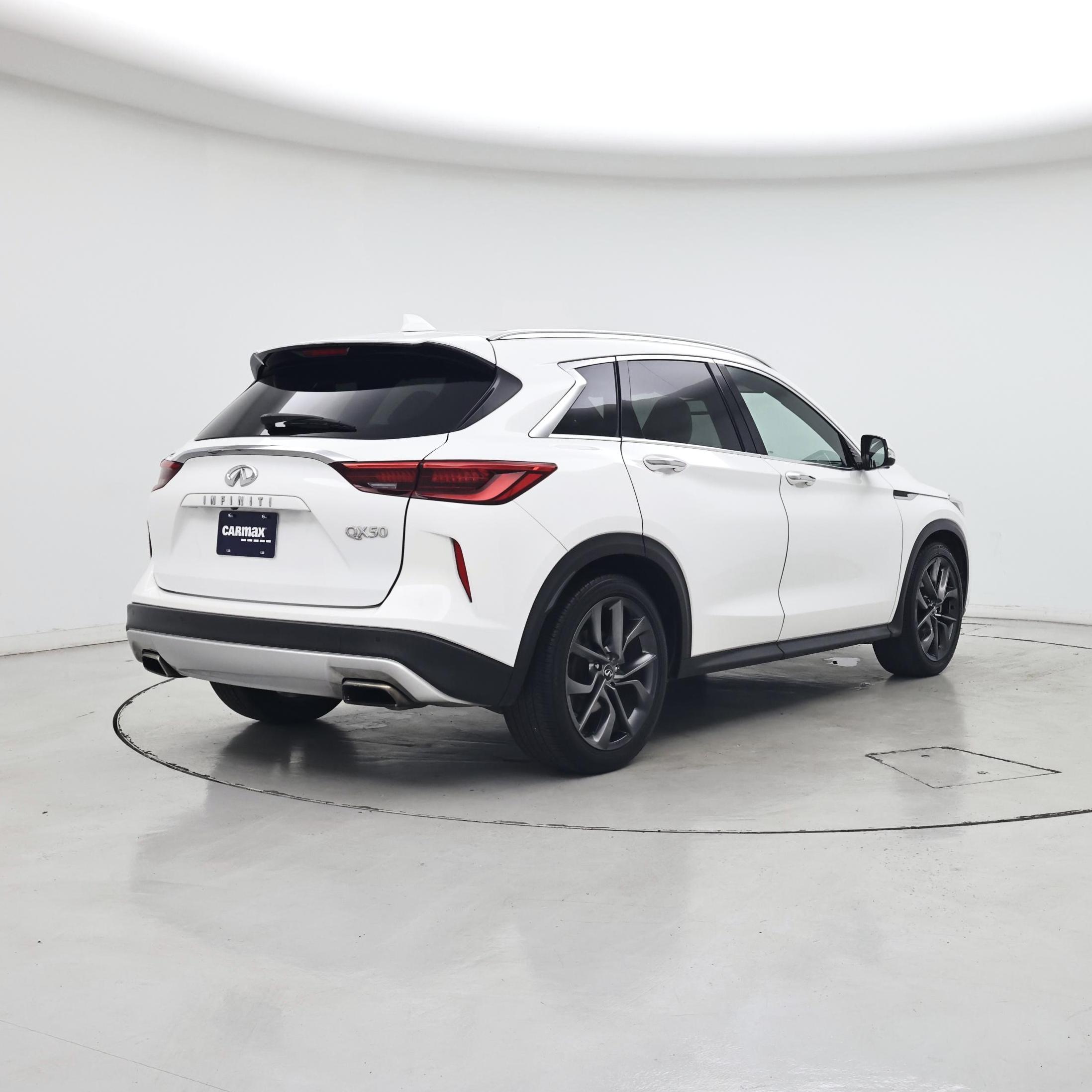 Thumbnail: 2019 INFINITI QX50 - 8