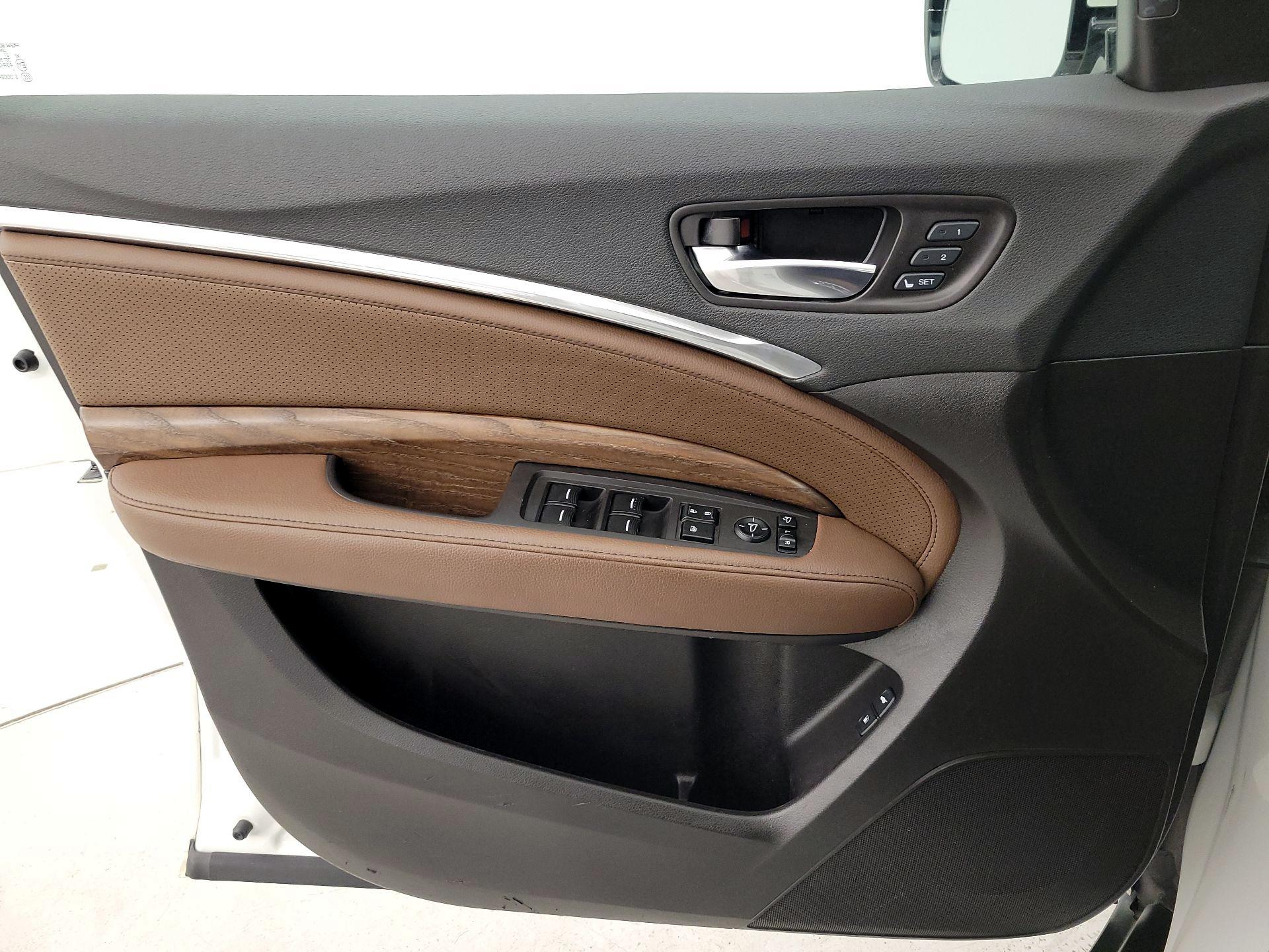 Thumbnail: 2019 Acura MDX - 12