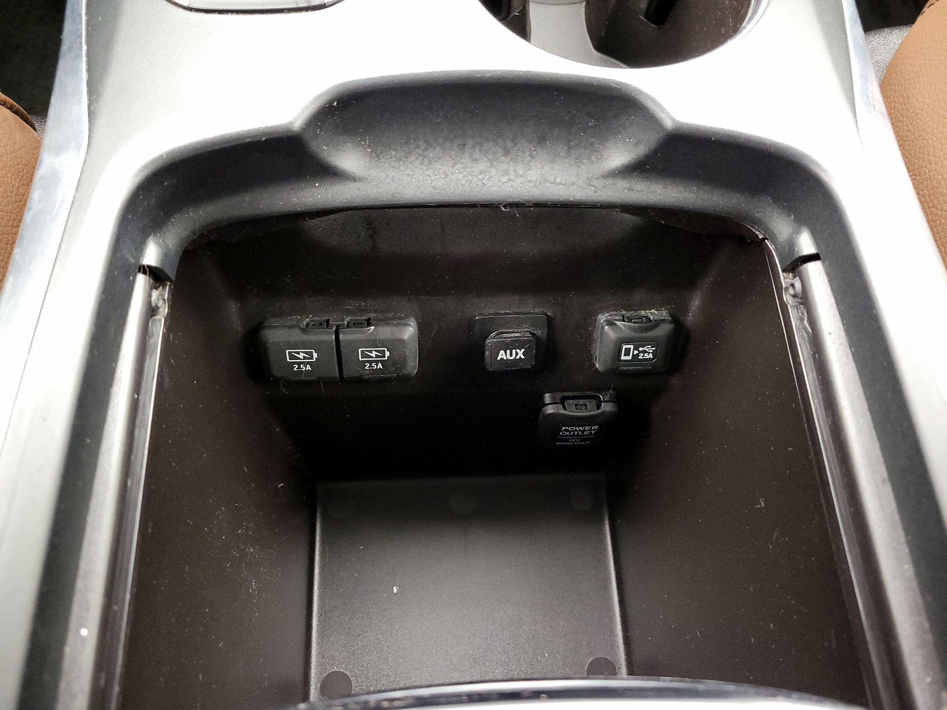 Thumbnail: 2019 Acura MDX - 19