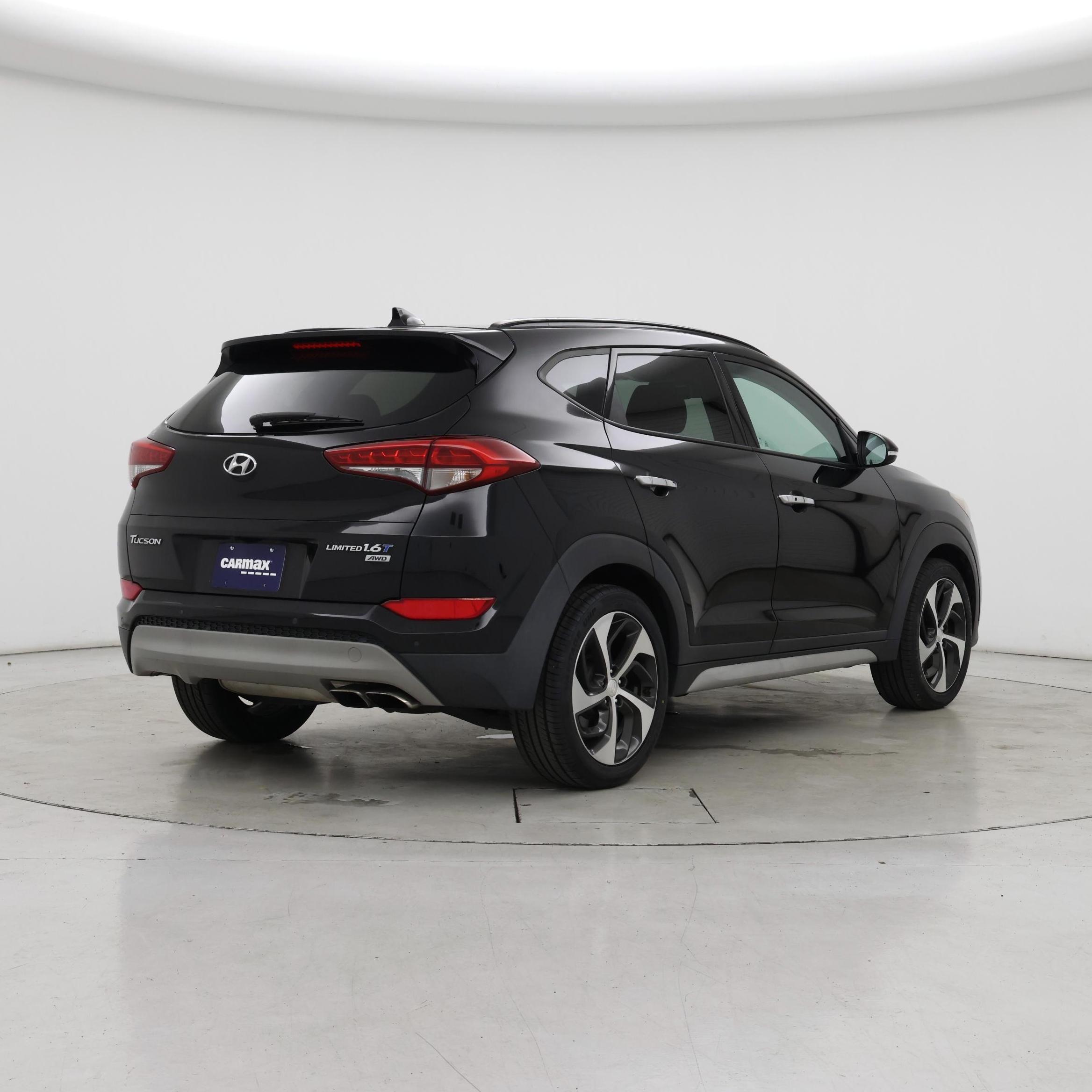 Thumbnail: 2017 Hyundai Tucson - 8