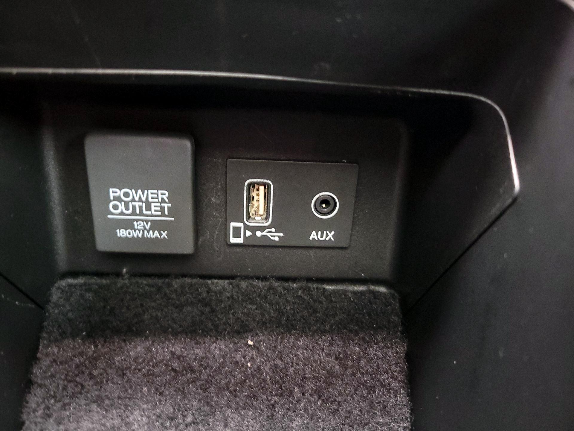 Thumbnail: 2022 Acura ILX - 18