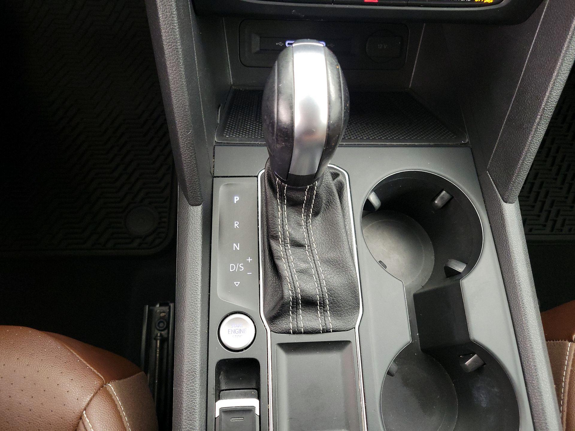 Thumbnail: 2021 Volkswagen Atlas - 17