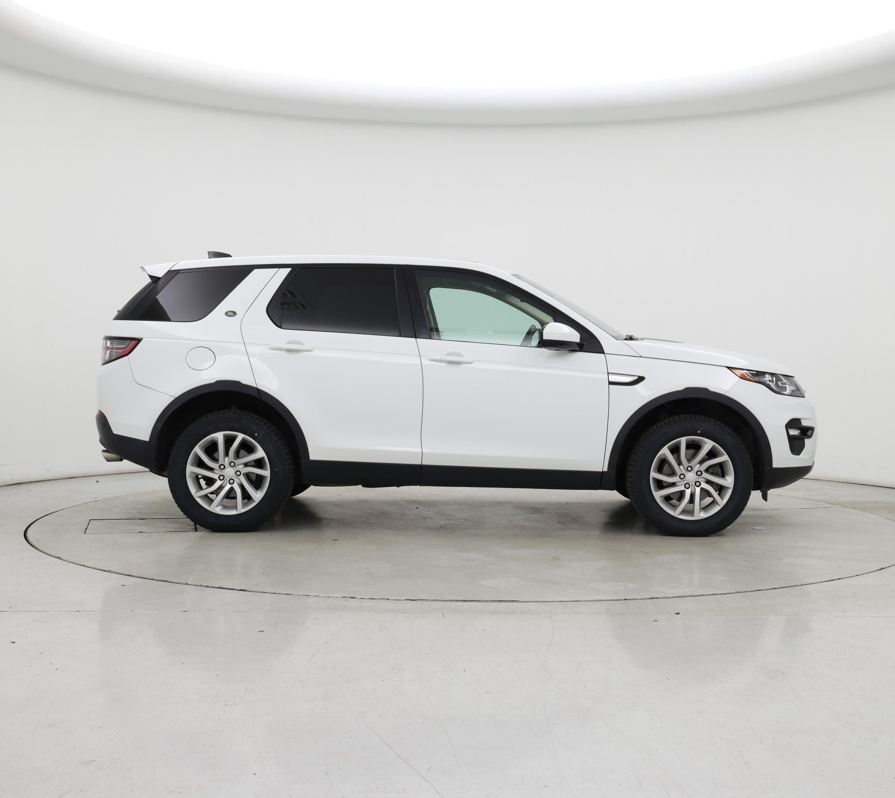 Thumbnail: 2018 Land Rover Discovery Sport - 7