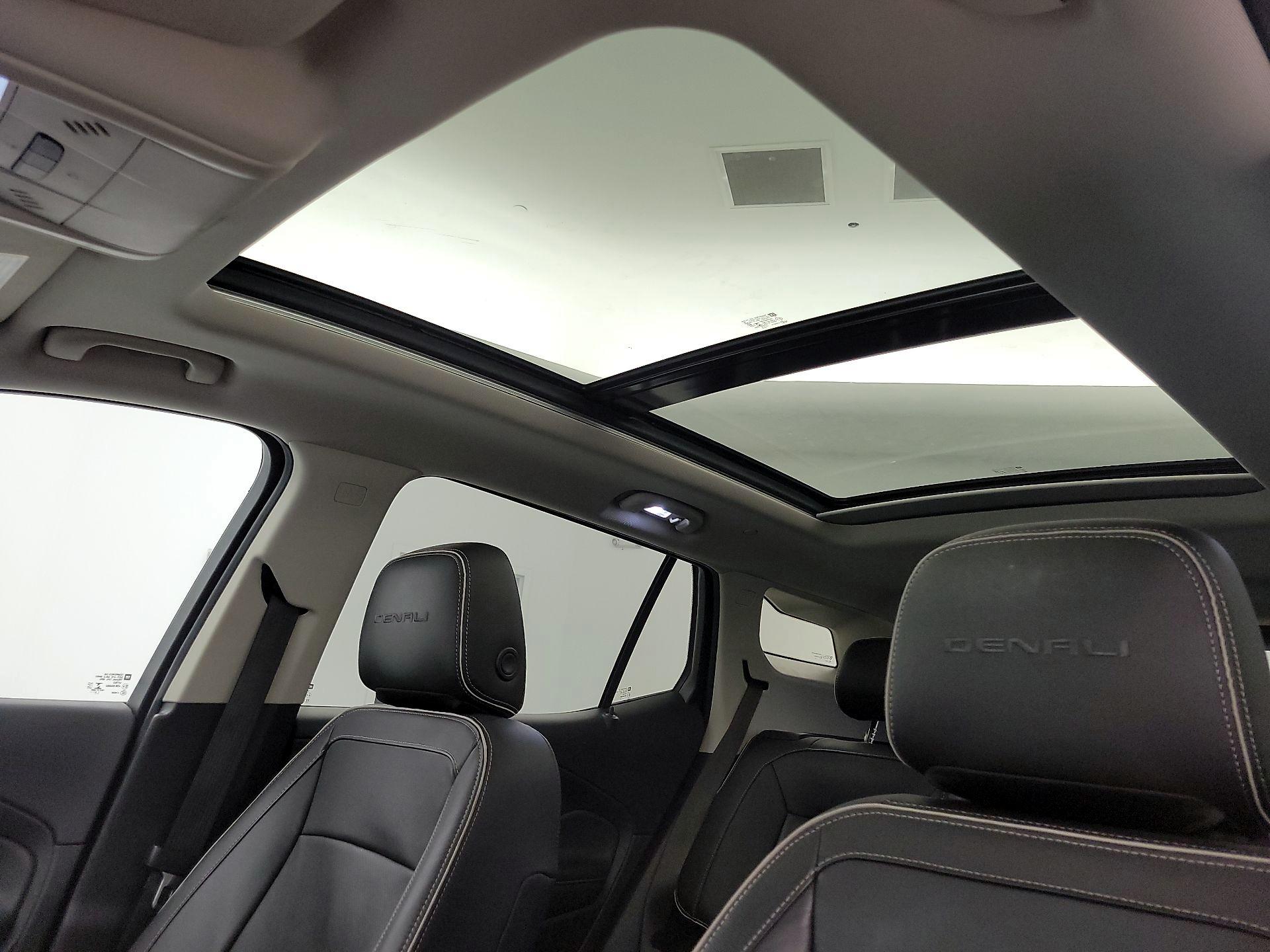 Thumbnail: 2020 GMC Terrain - 20