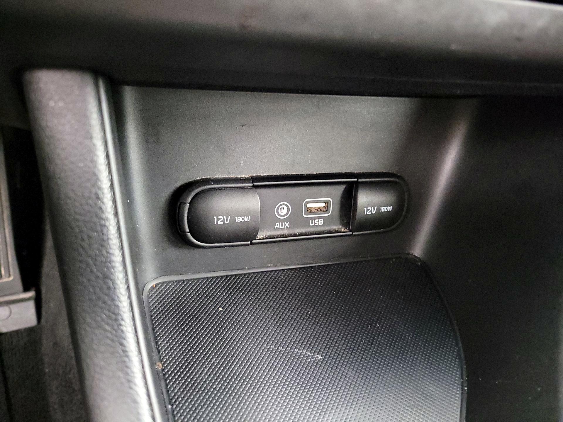 Thumbnail: 2019 Kia Sportage - 18