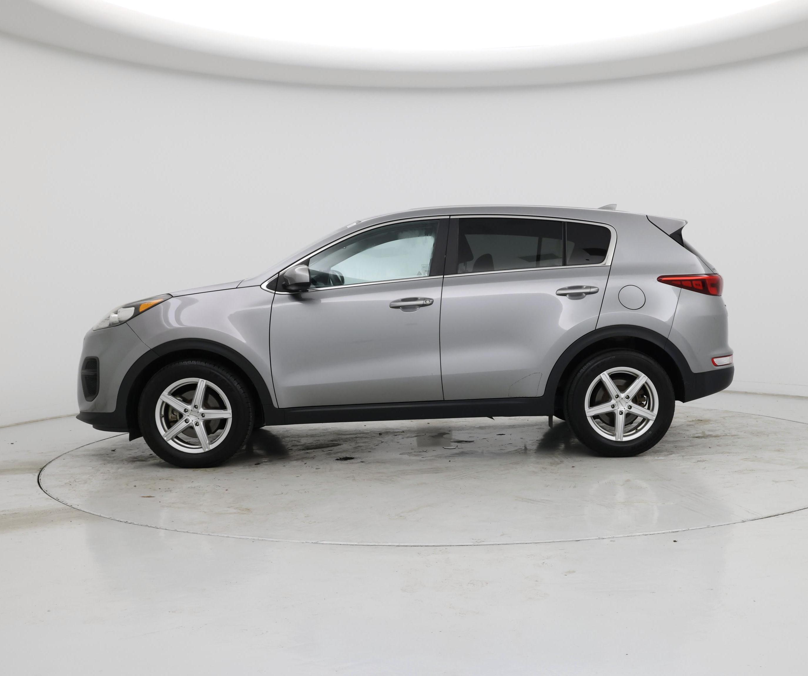 Thumbnail: 2019 Kia Sportage - 3