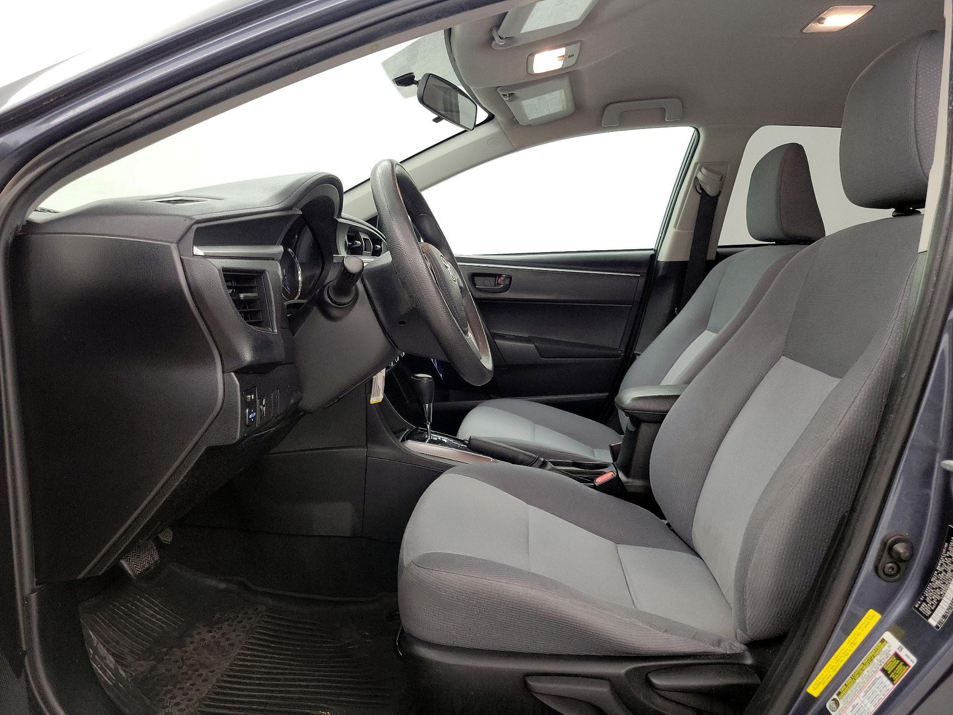 Thumbnail: 2015 Toyota Corolla - 11