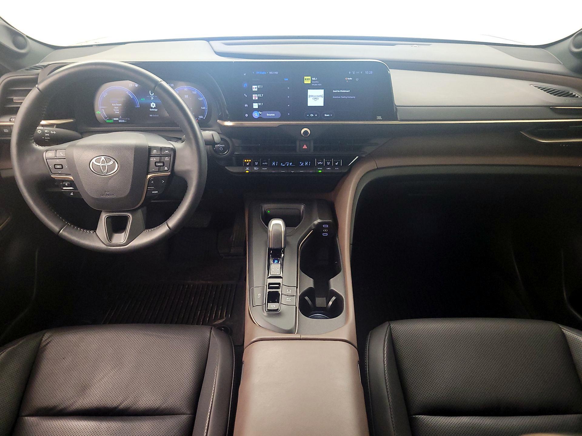 Thumbnail: 2023 Toyota Crown - 9